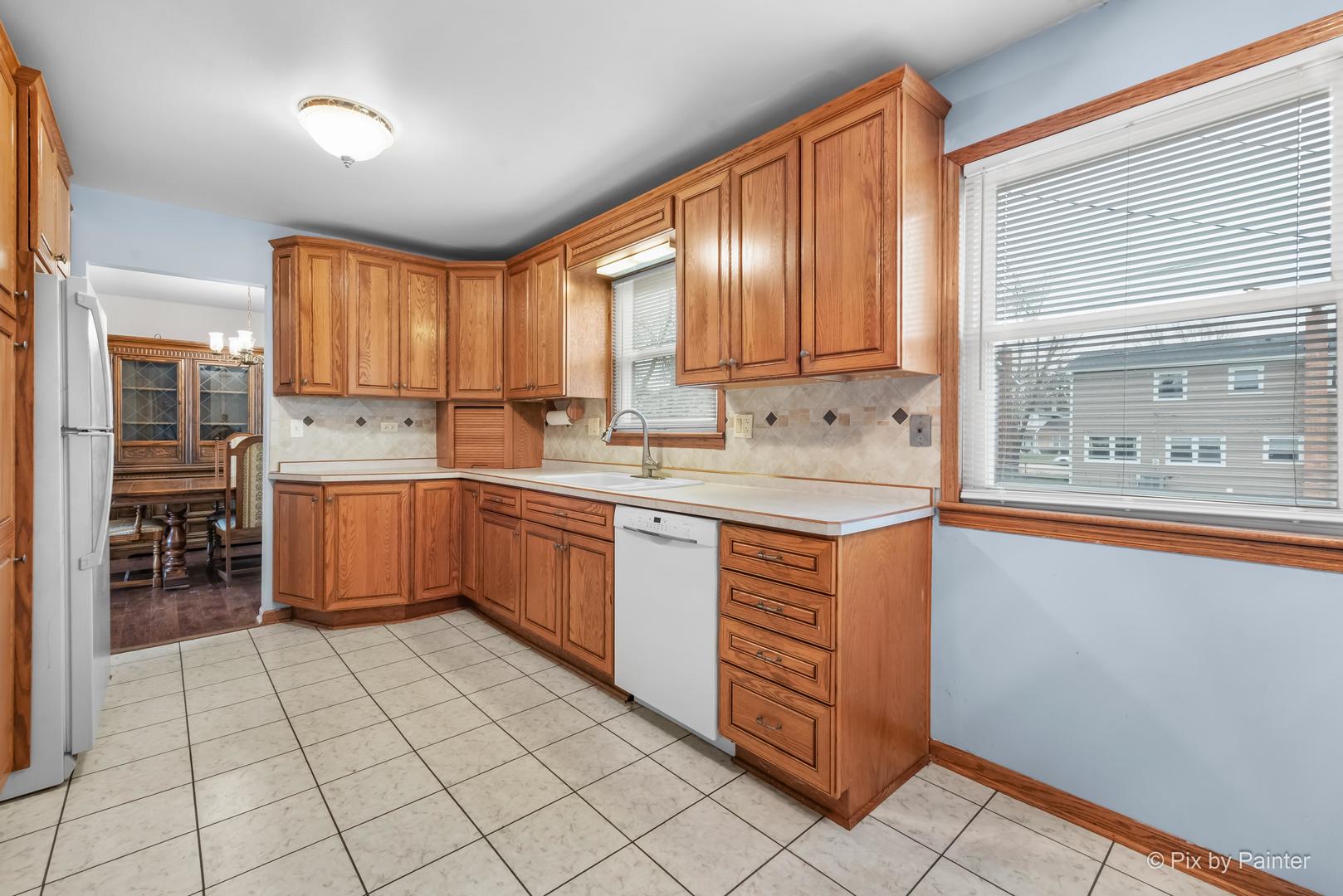 1809 W Locust Lane