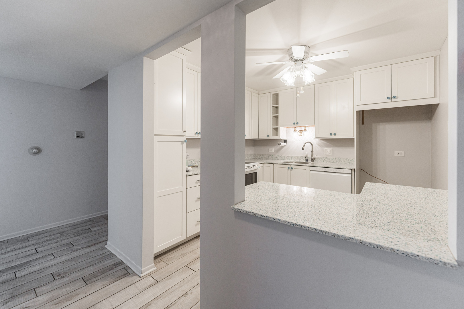 603 S River Road Unit: 3E