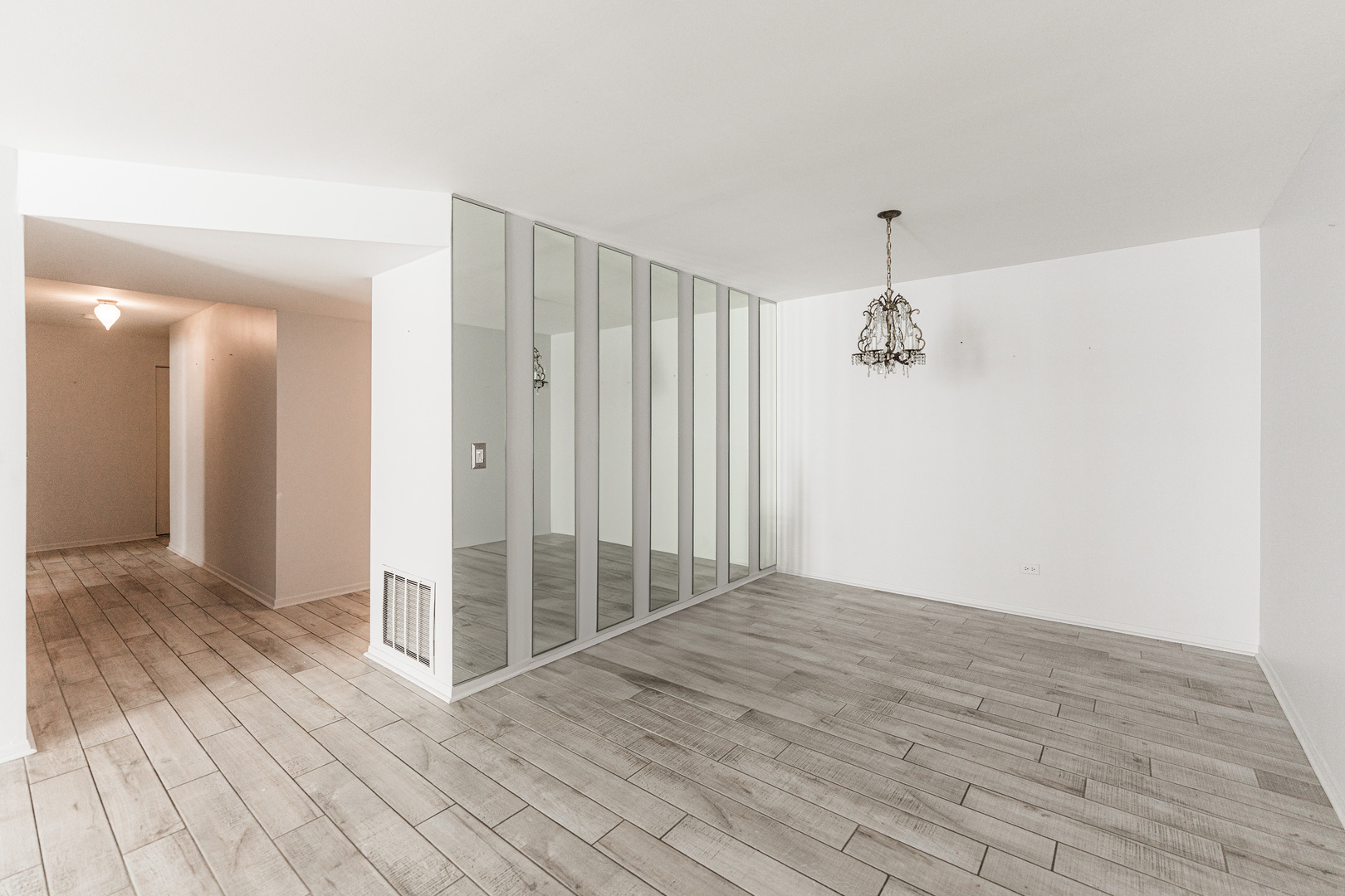 603 S River Road Unit: 3E