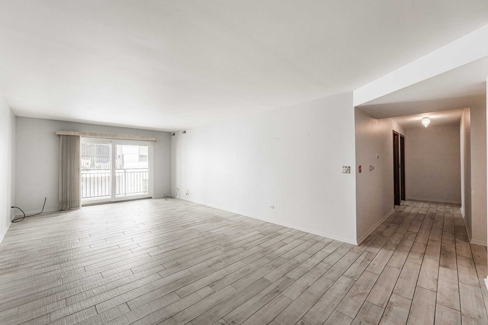 603 S River Road Unit: 3E