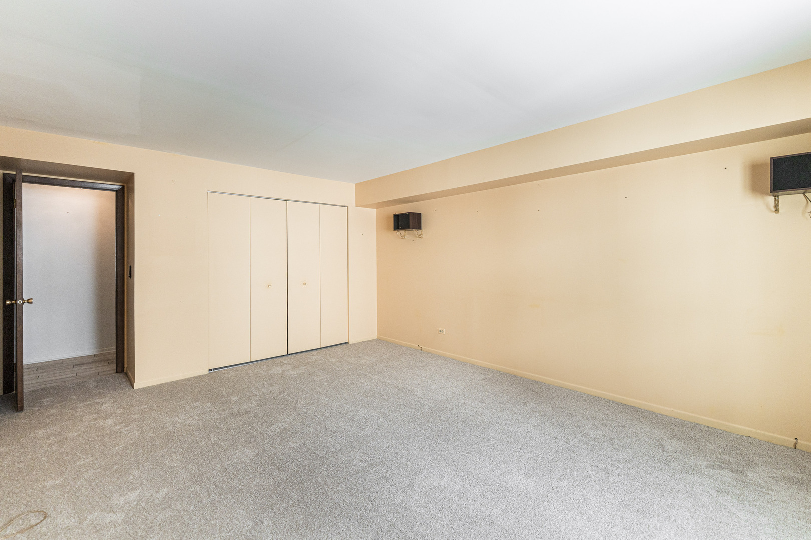 603 S River Road Unit: 3E