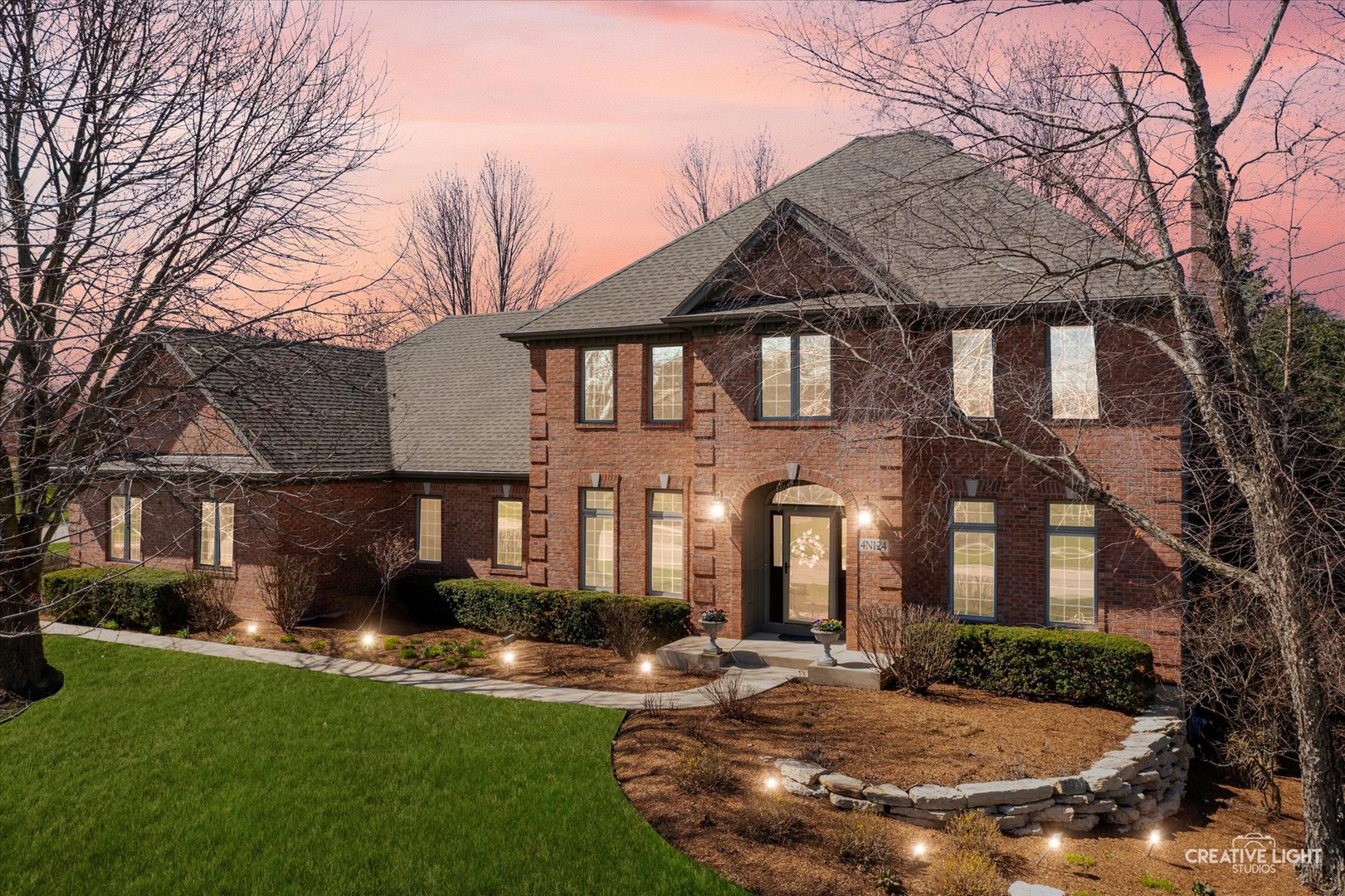 4N124 Henry Wadsworth Longfellow Place