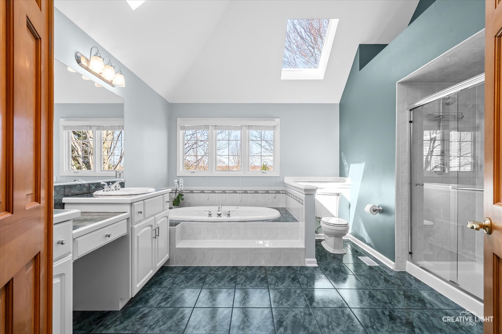 4N124 Henry Wadsworth Longfellow Place