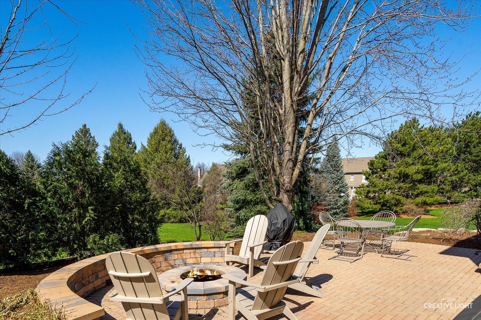 4N124 Henry Wadsworth Longfellow Place