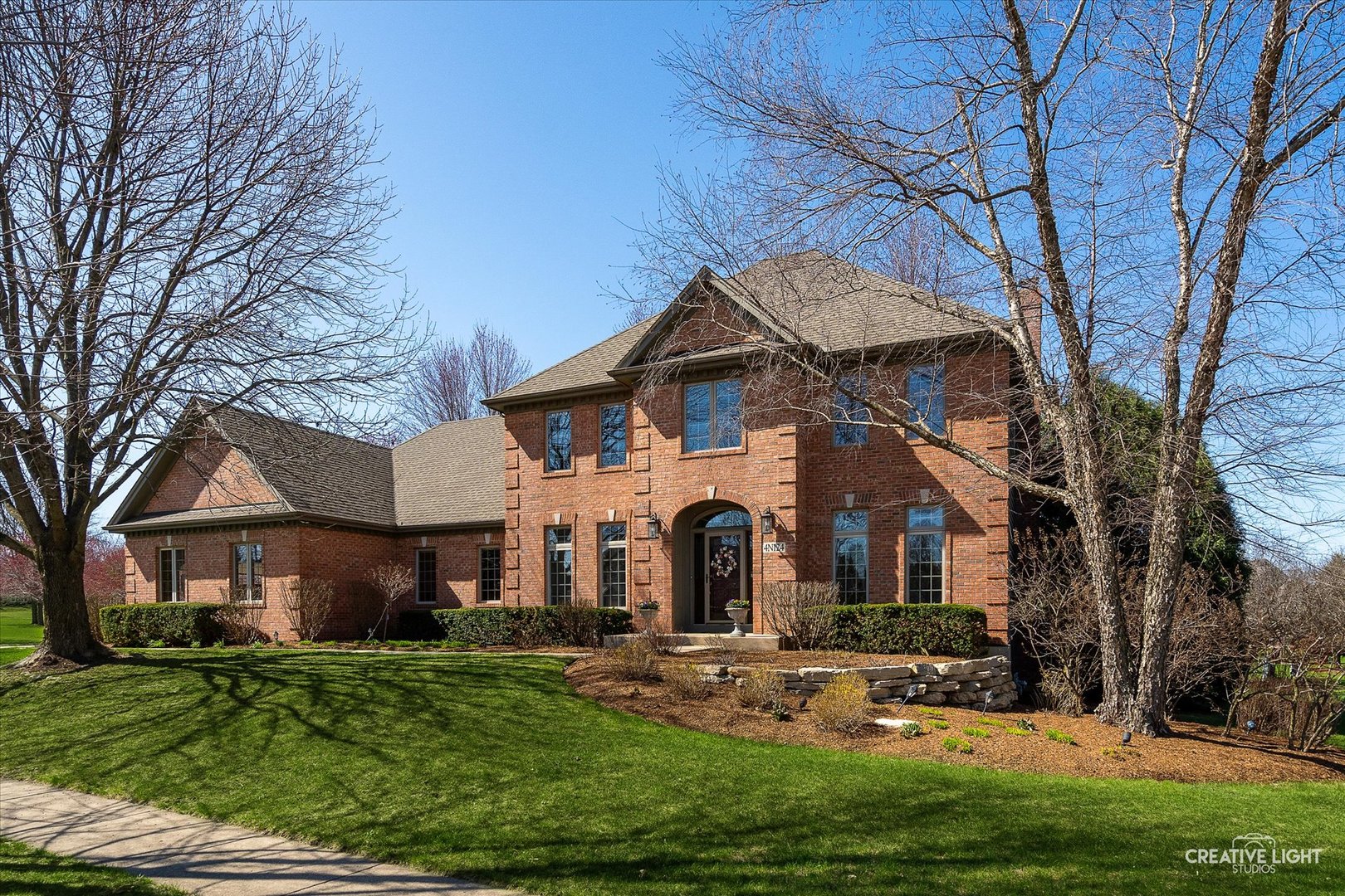 4N124 Henry Wadsworth Longfellow Place