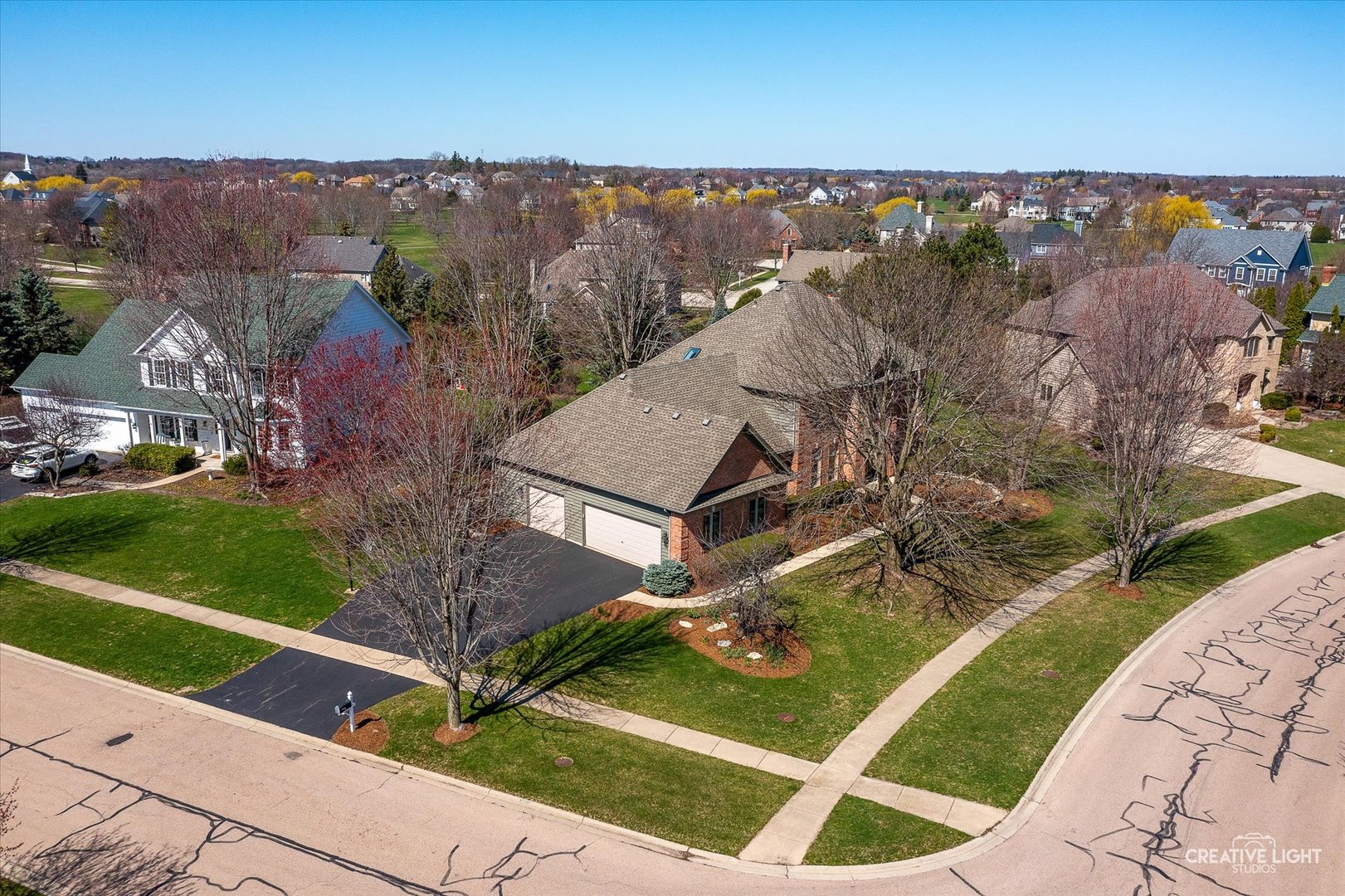 4N124 Henry Wadsworth Longfellow Place