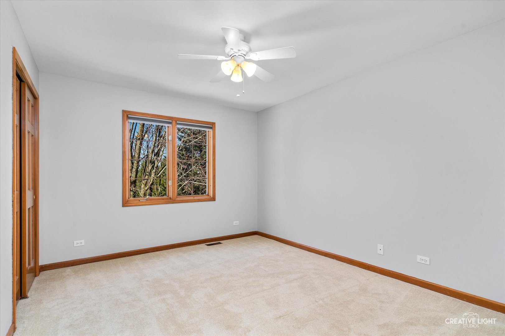 4N124 Henry Wadsworth Longfellow Place