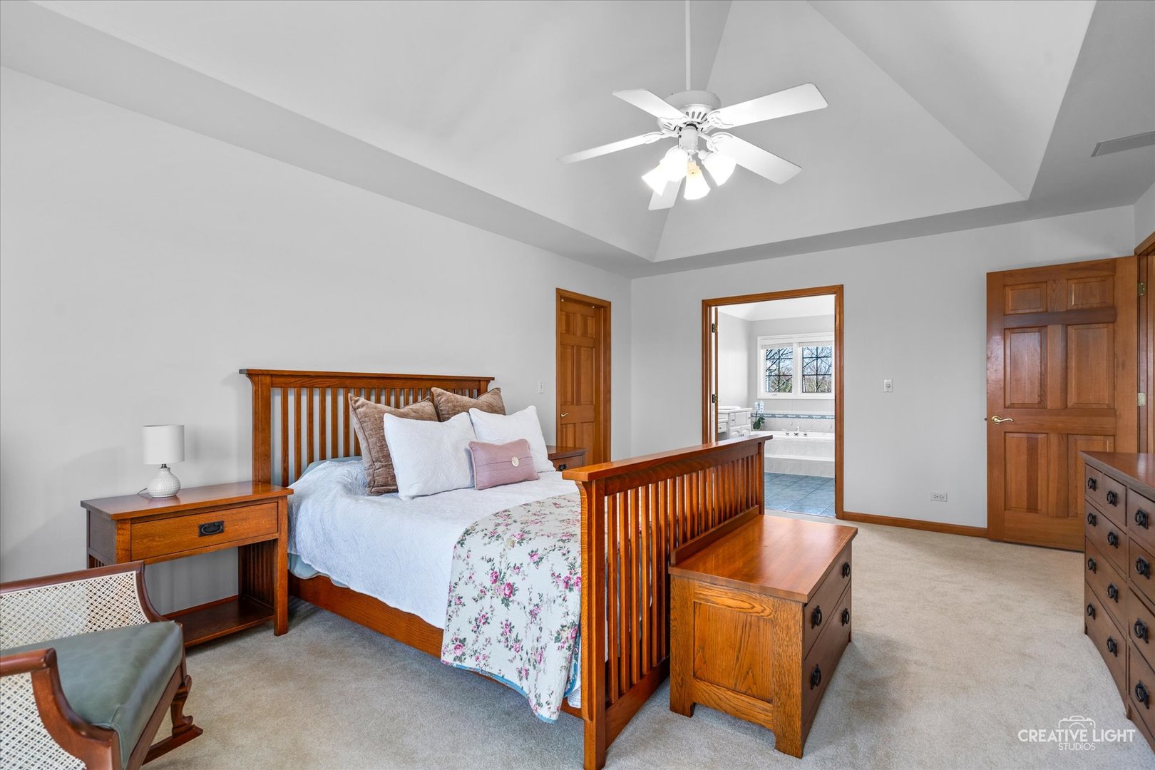 4N124 Henry Wadsworth Longfellow Place