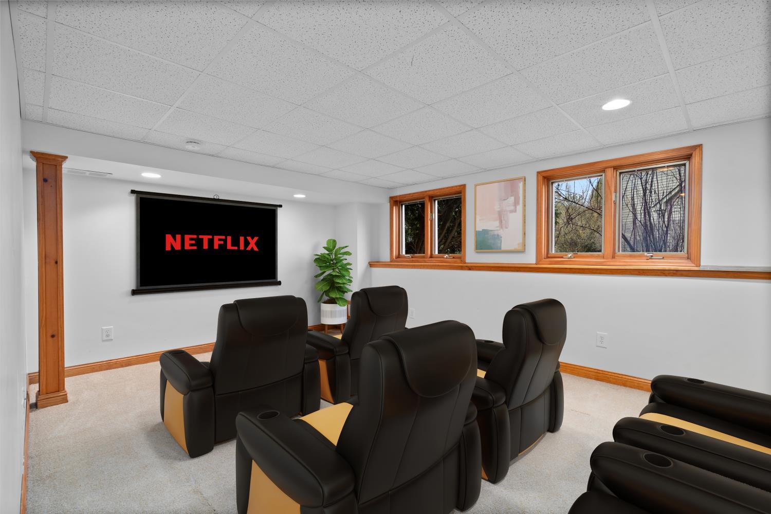 4N124 Henry Wadsworth Longfellow Place