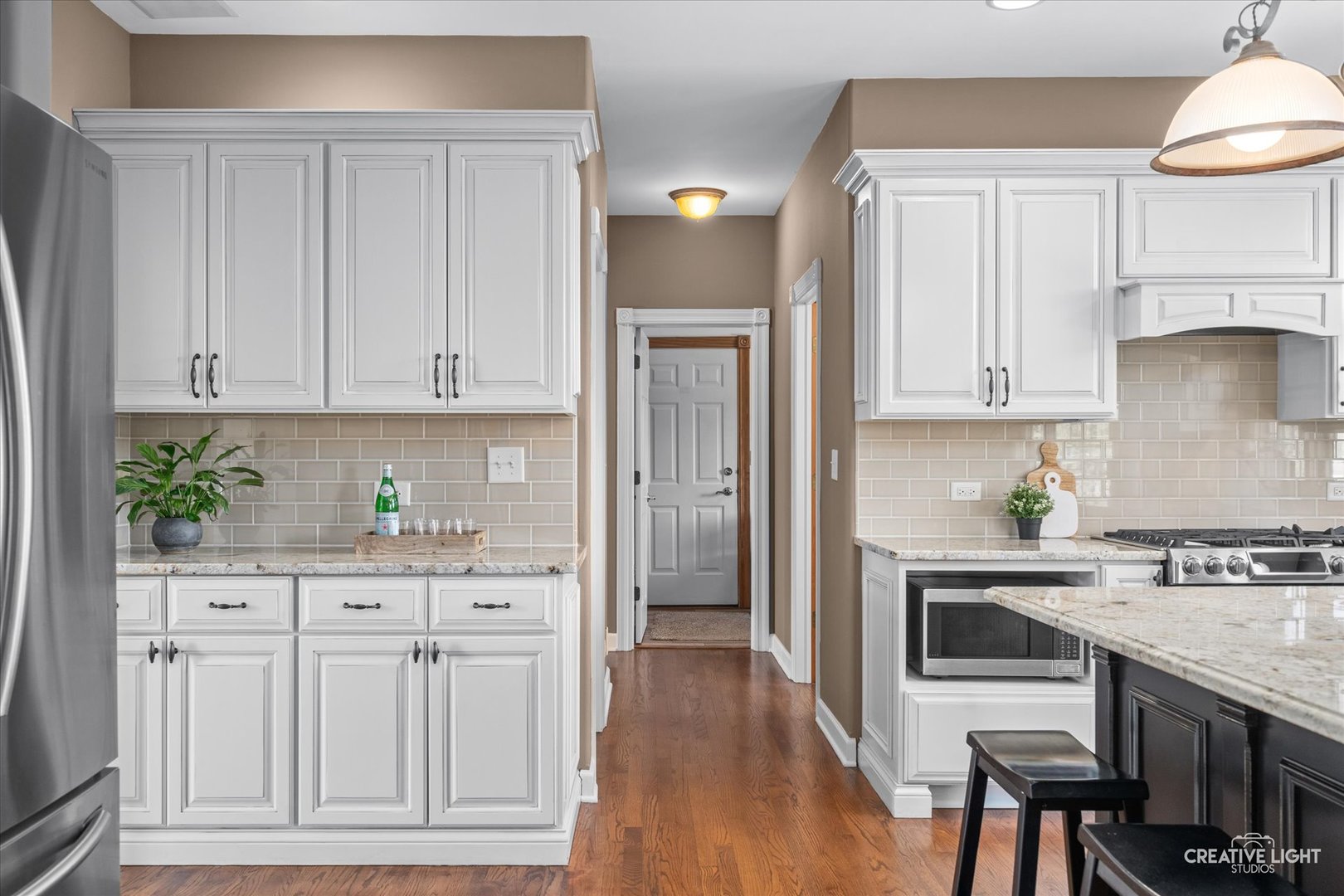 4N124 Henry Wadsworth Longfellow Place