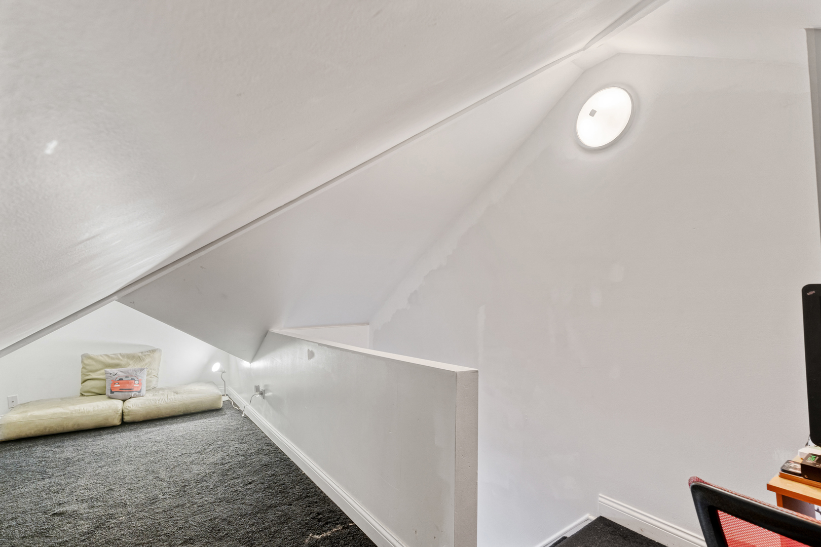 7600 S Euclid Avenue