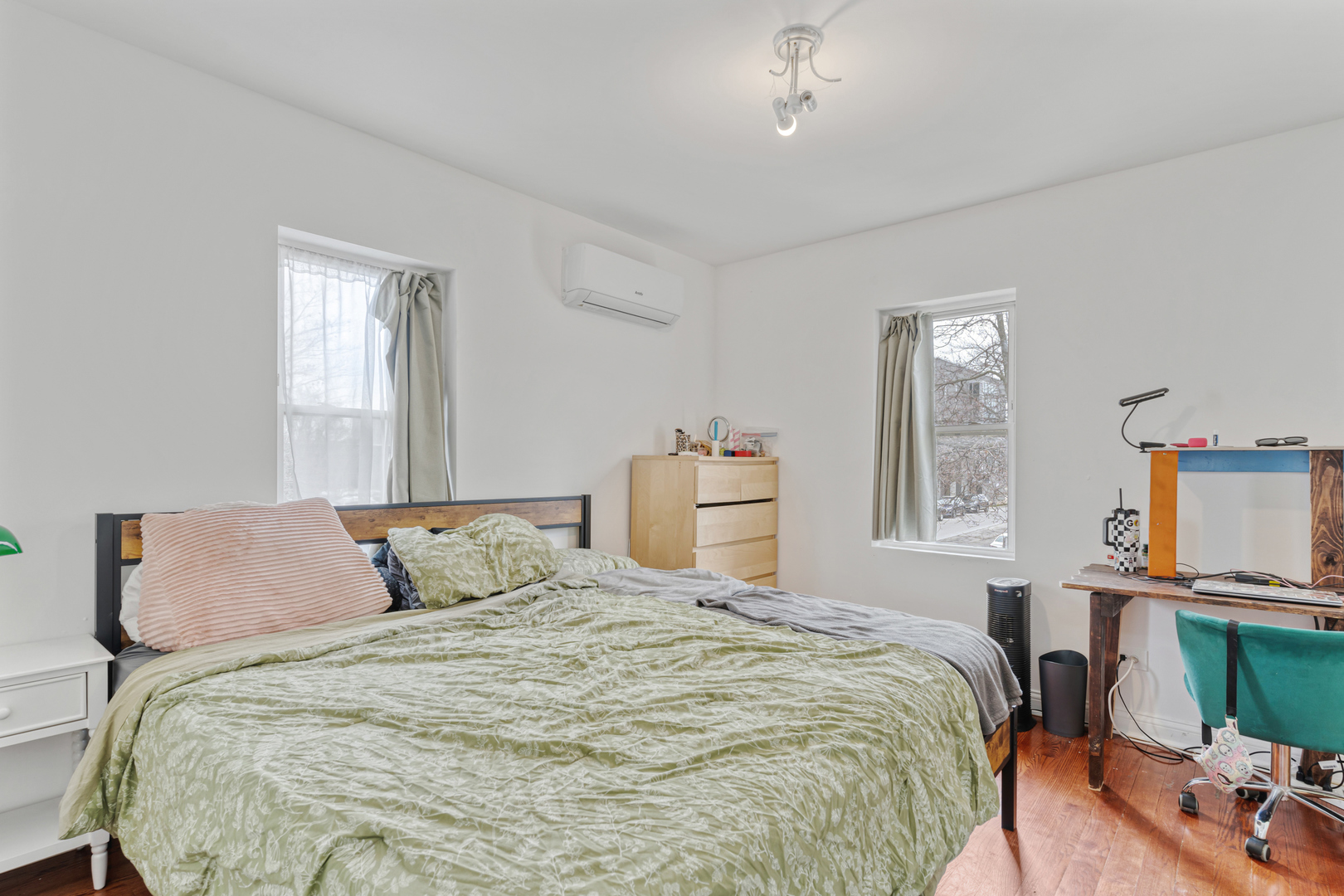 7600 S Euclid Avenue