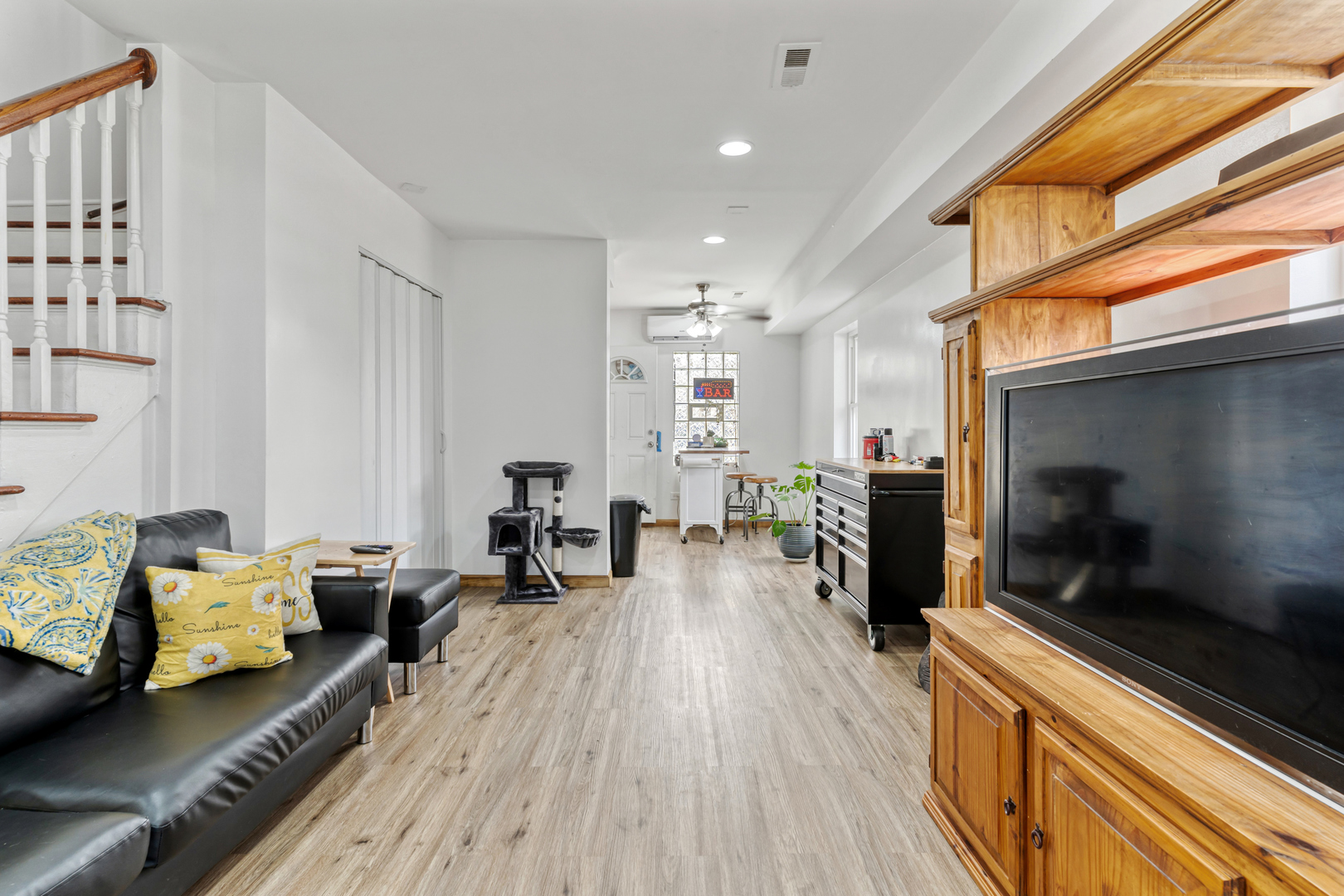 7600 S Euclid Avenue