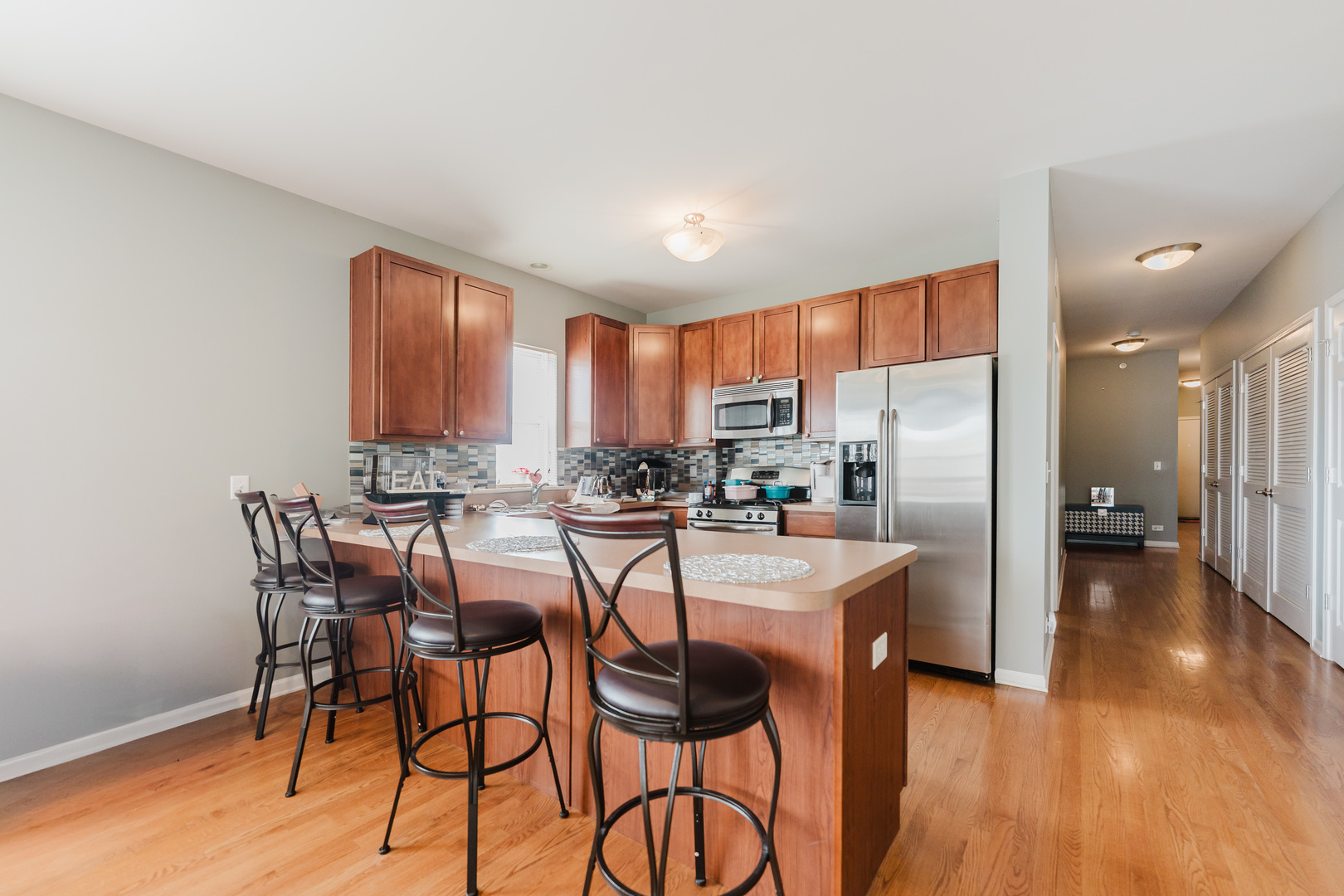 1838 N Lockwood Avenue Unit: B