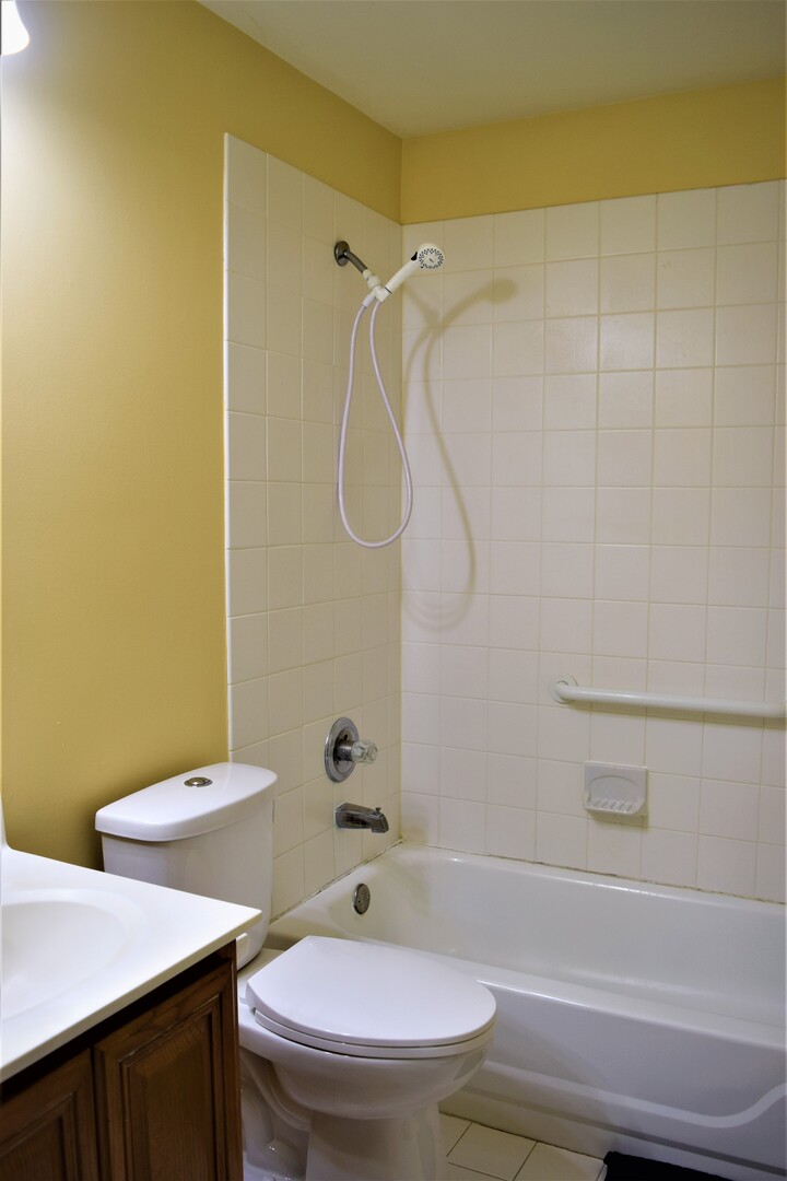 723 Stuarts Drive Unit: 723