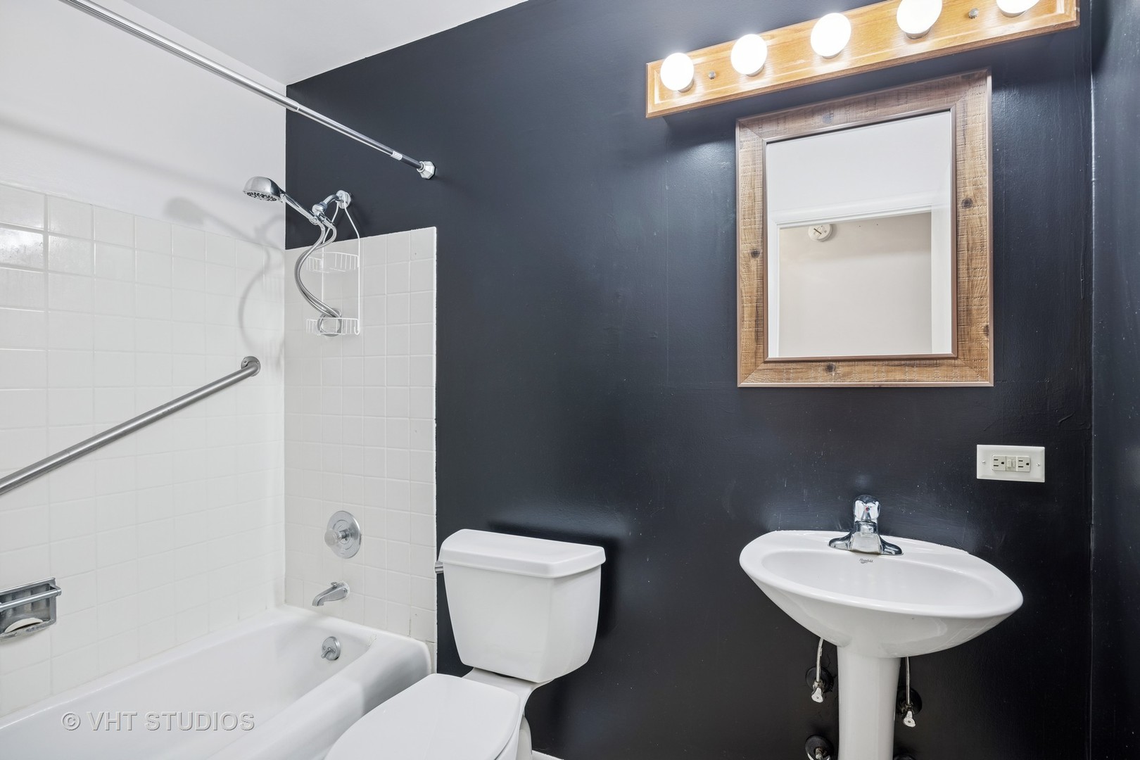 530 Devonshire Lane Unit: 12