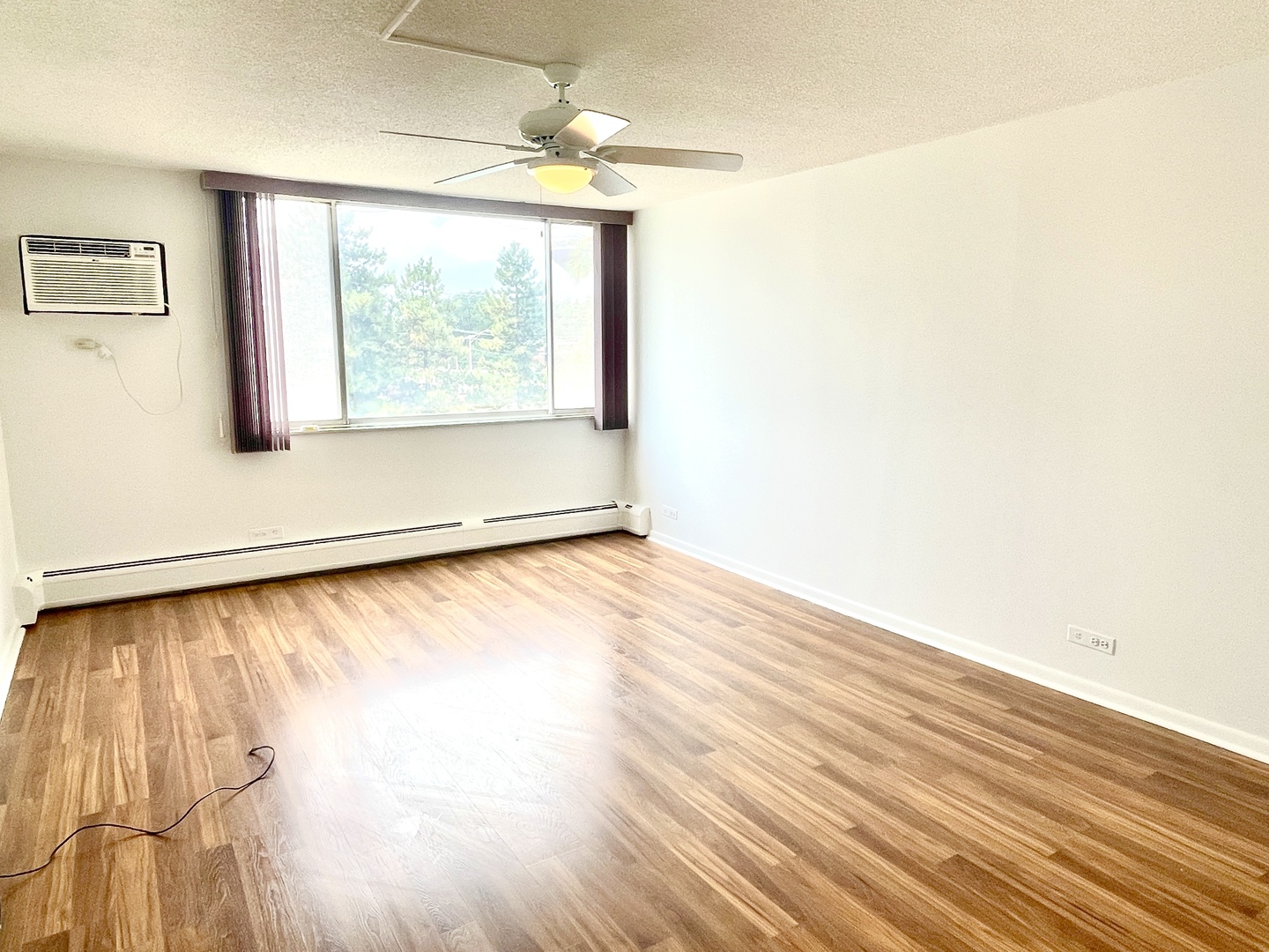 2201 S Highland Avenue Unit: 2J