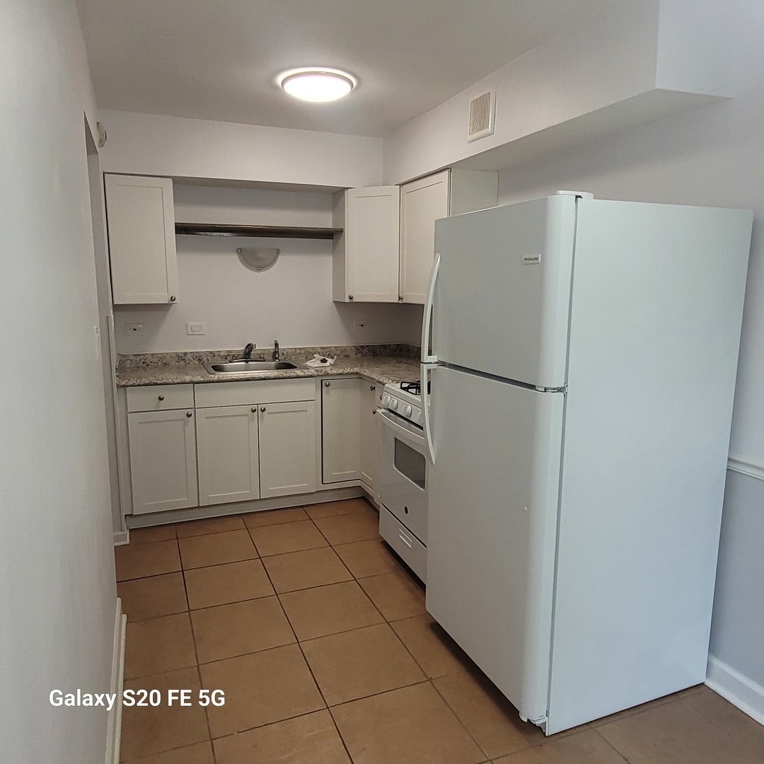 7309 Winthrop Way Unit: 2