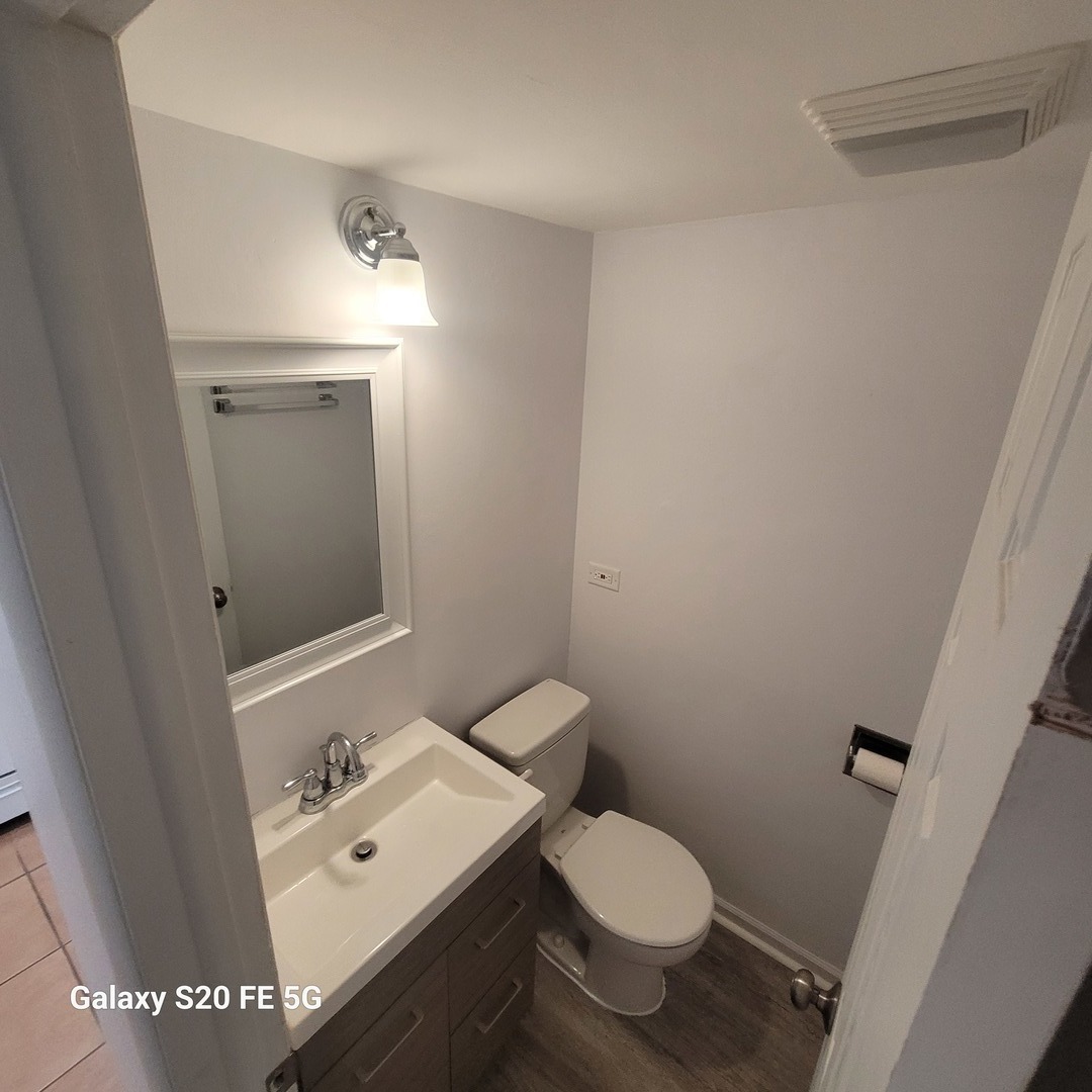 7309 Winthrop Way Unit: 2