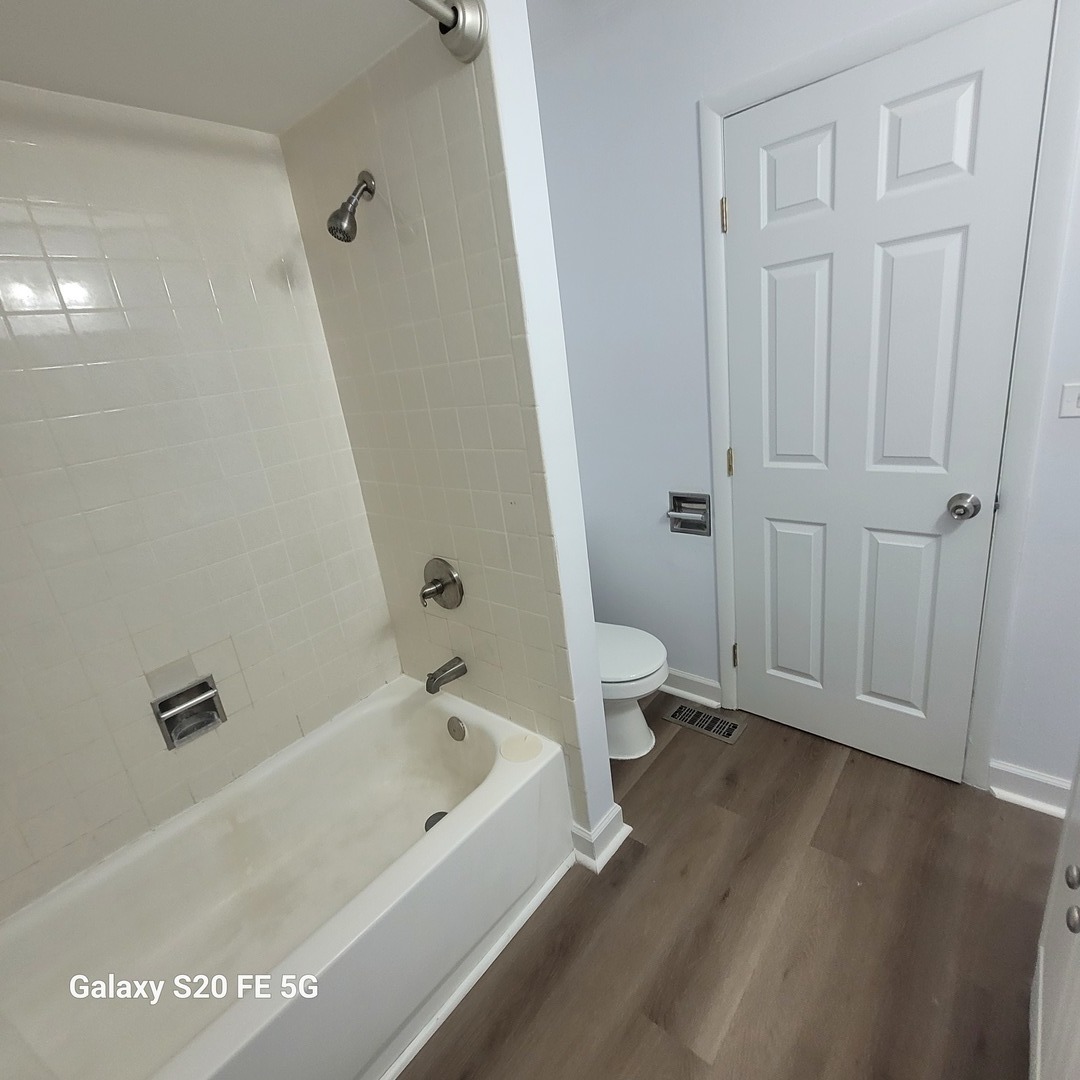 7309 Winthrop Way Unit: 2