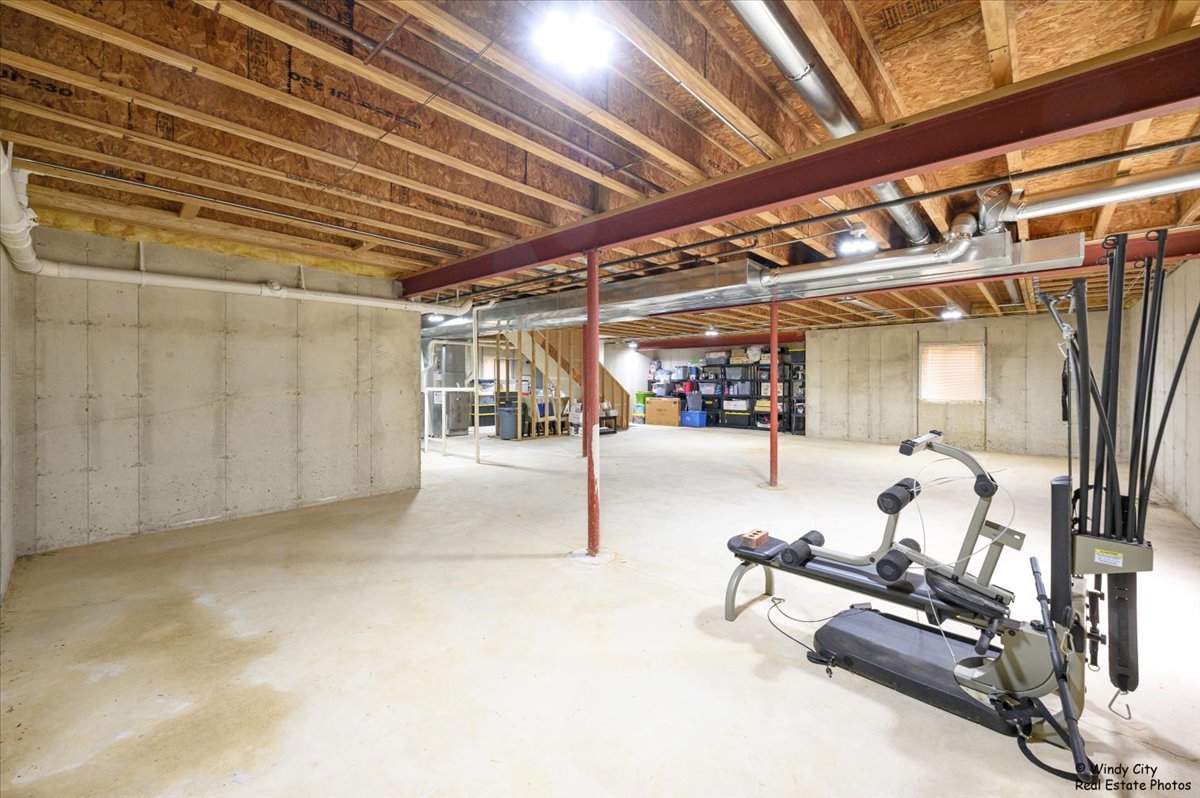 231 Valencia Parkway