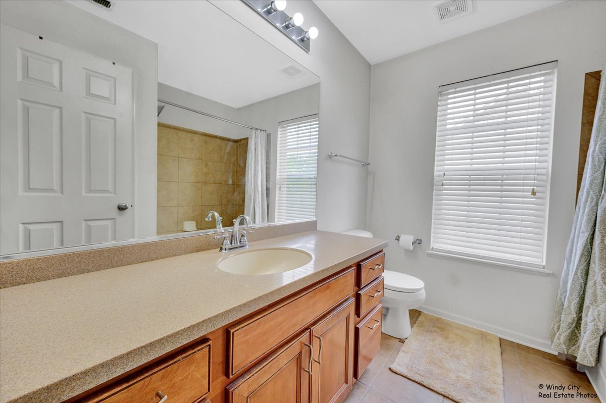 231 Valencia Parkway