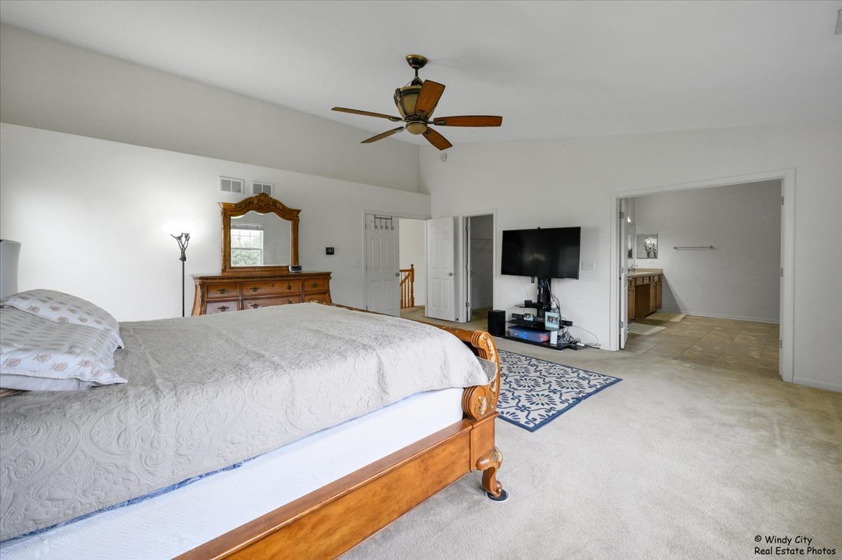 231 Valencia Parkway