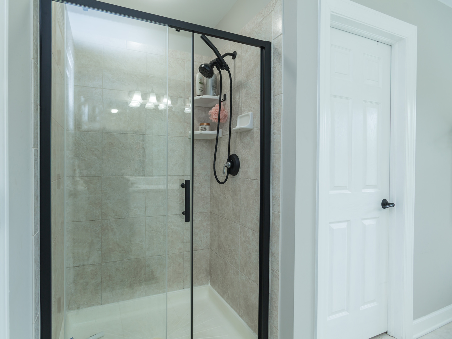 879 Oak Ridge Boulevard