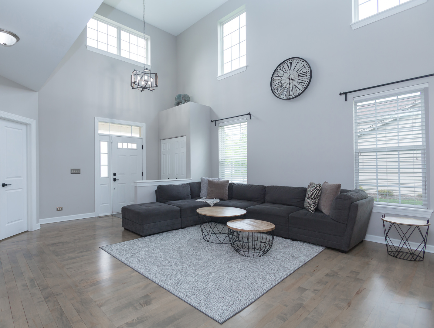 879 Oak Ridge Boulevard