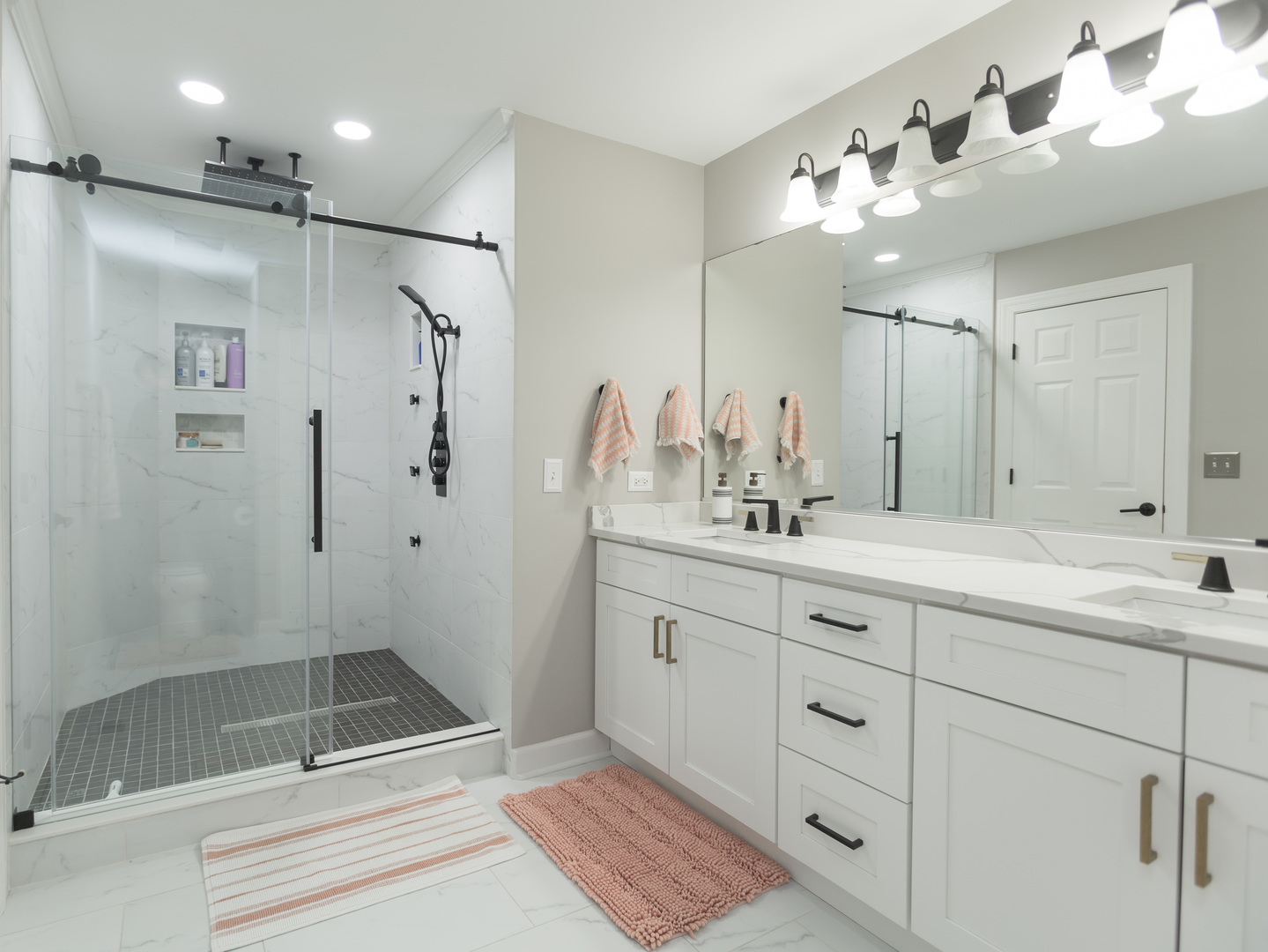 879 Oak Ridge Boulevard