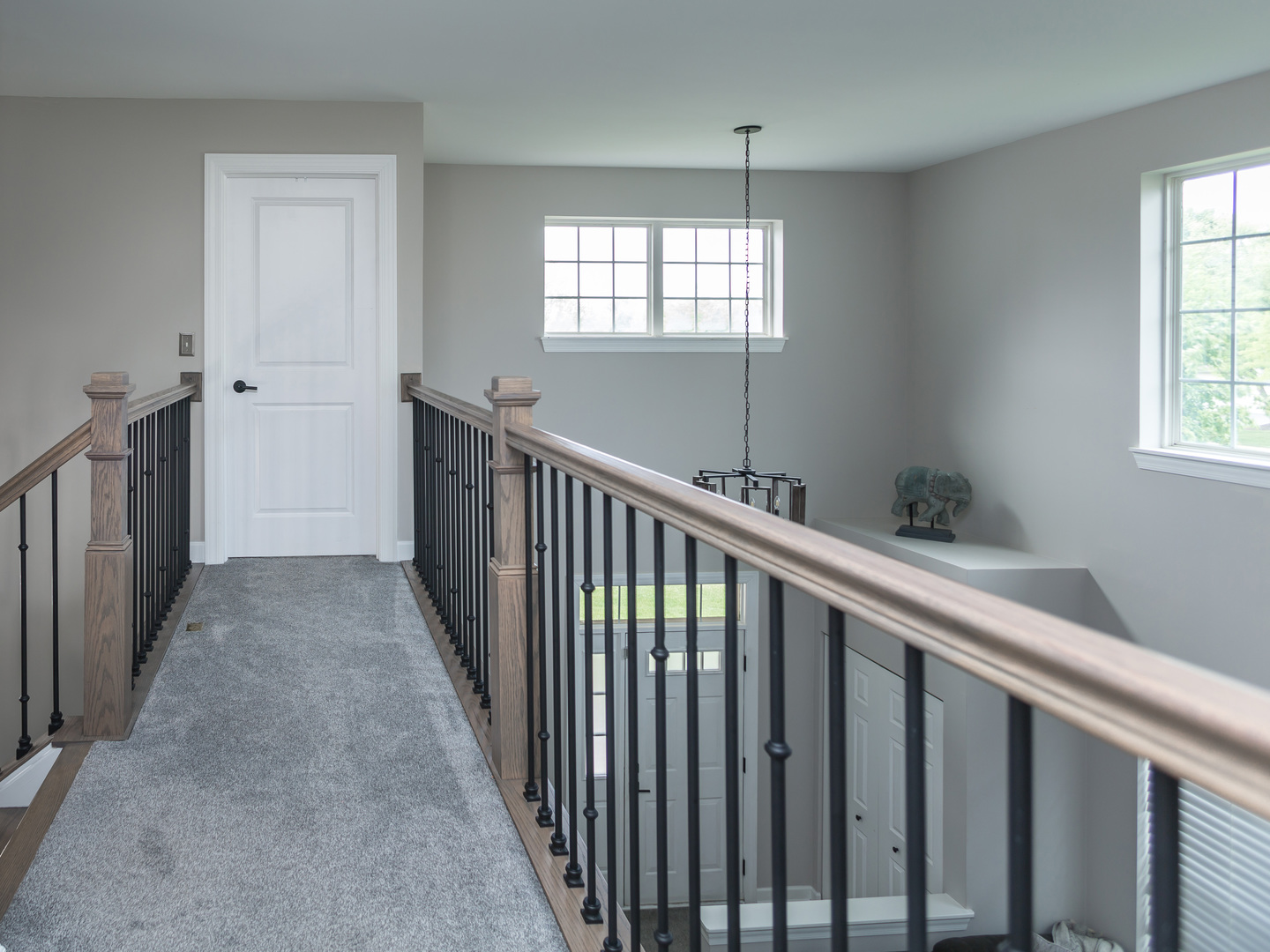 879 Oak Ridge Boulevard