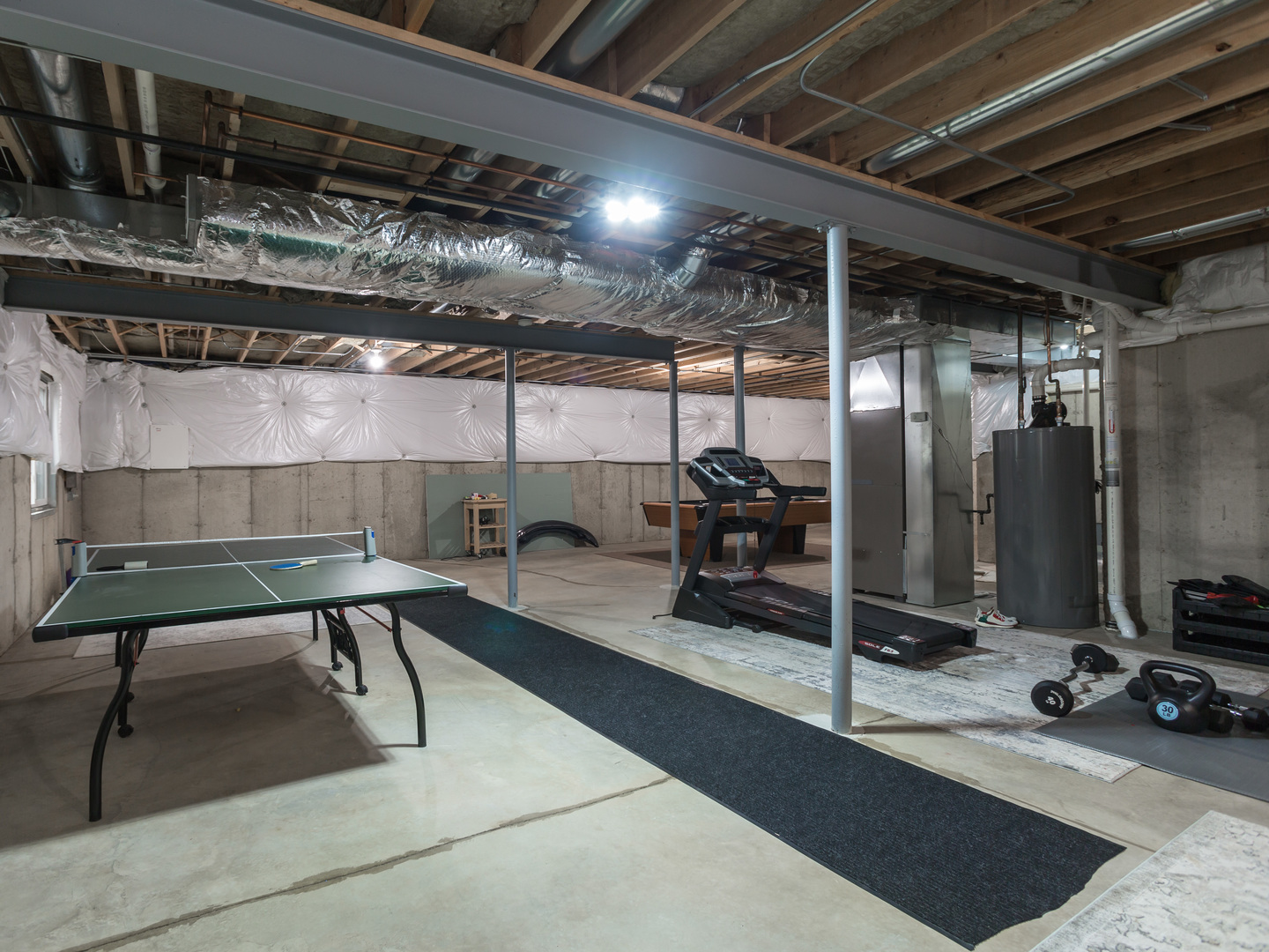 879 Oak Ridge Boulevard