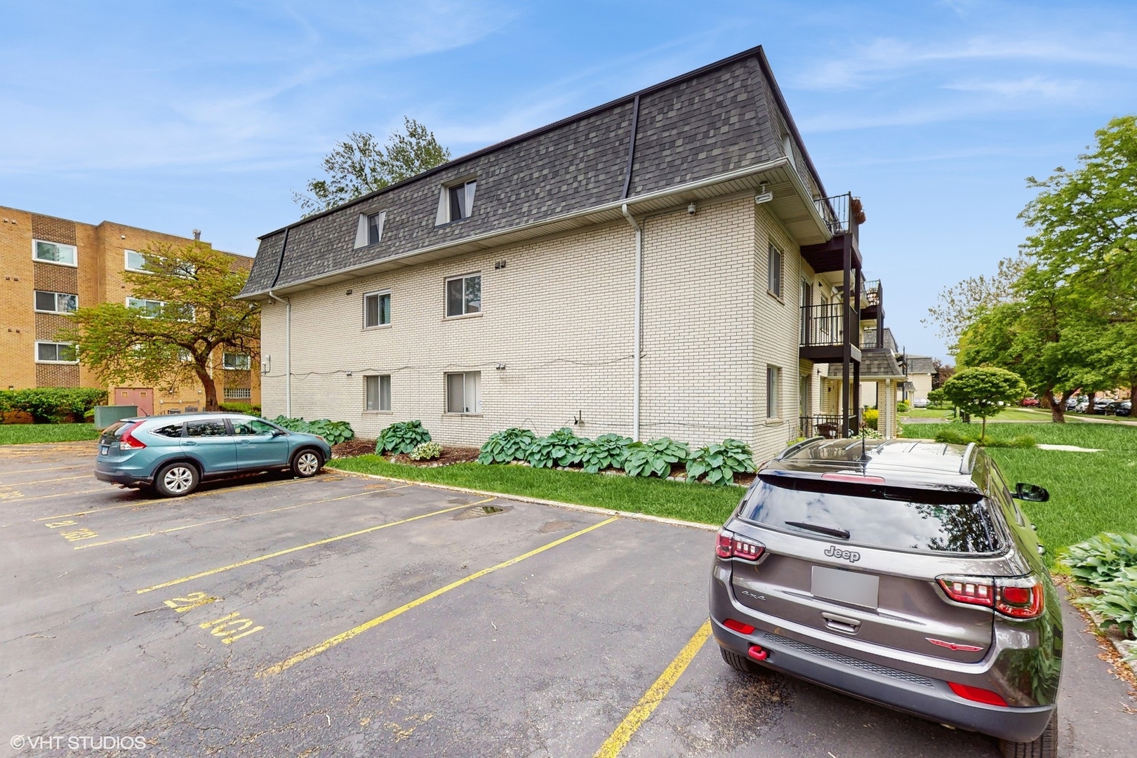 9621 S Karlov Avenue Unit: 303