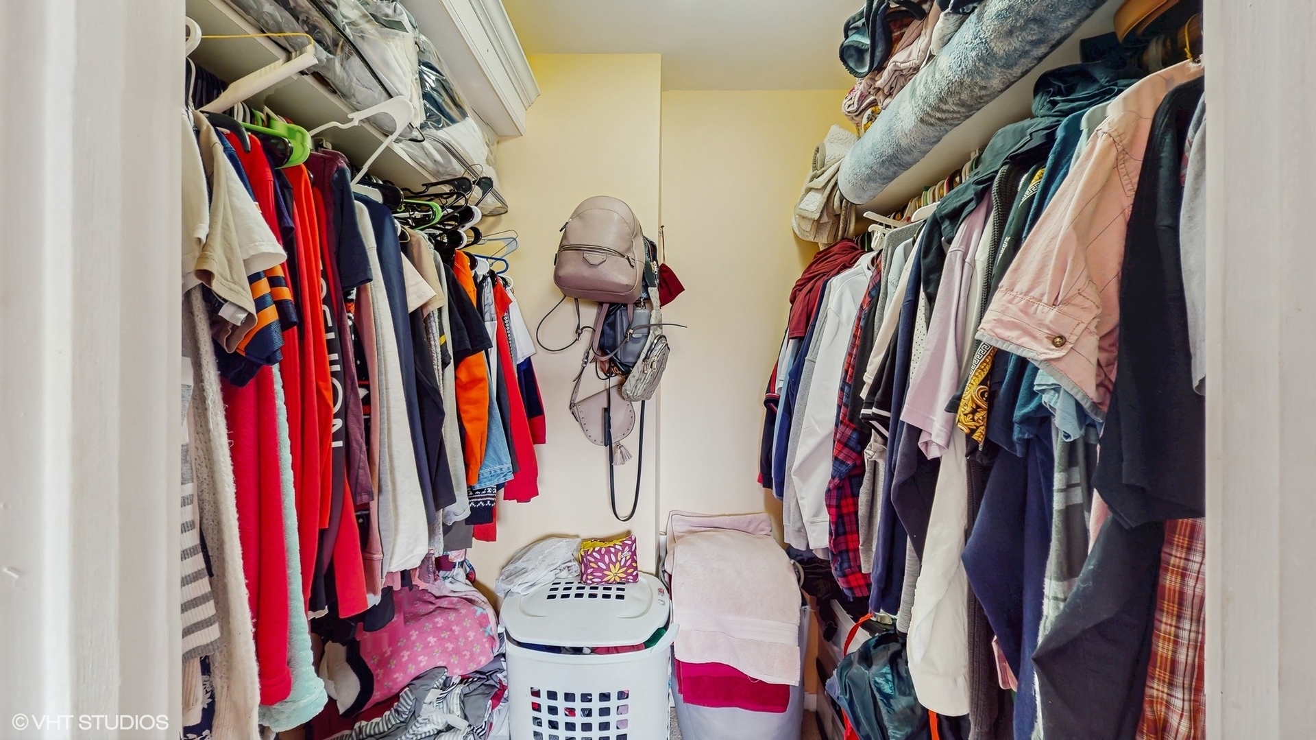 9621 S Karlov Avenue Unit: 303