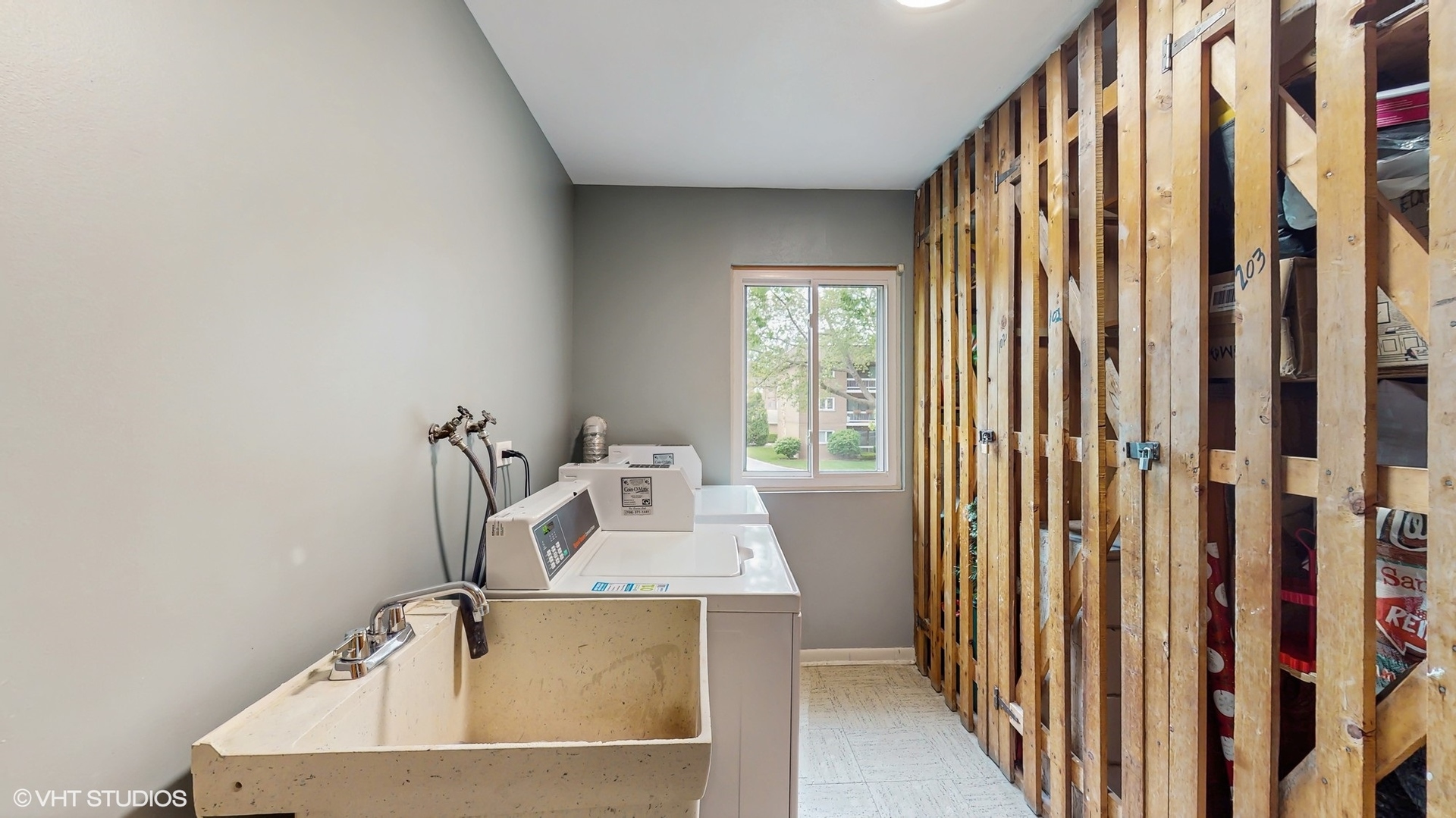 9621 S Karlov Avenue Unit: 303