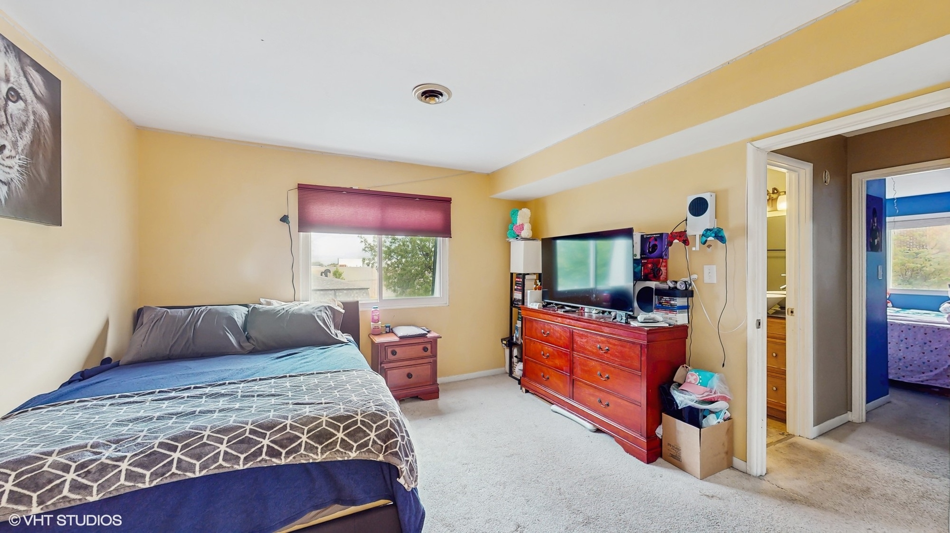 9621 S Karlov Avenue Unit: 303