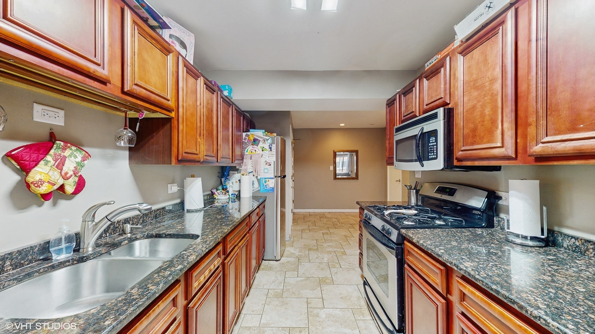 9621 S Karlov Avenue Unit: 303