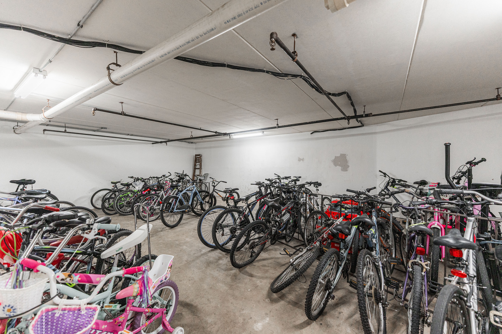 5550 Astor Lane Unit: 123