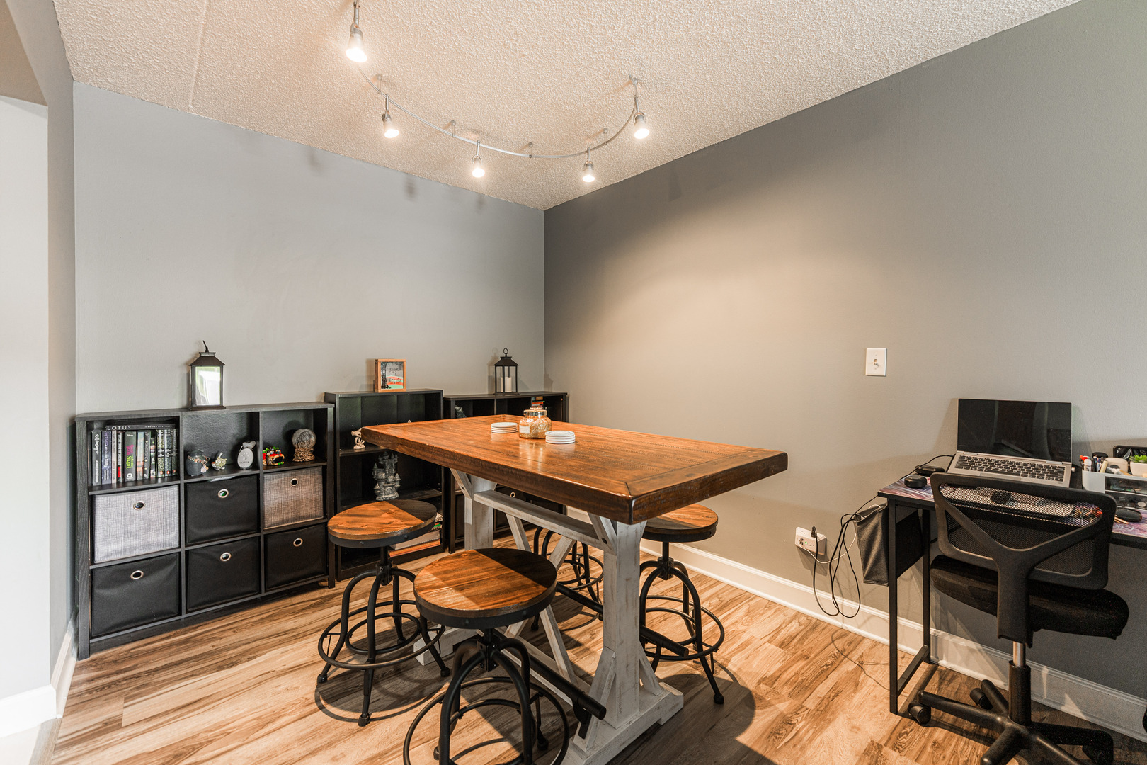 5550 Astor Lane Unit: 123