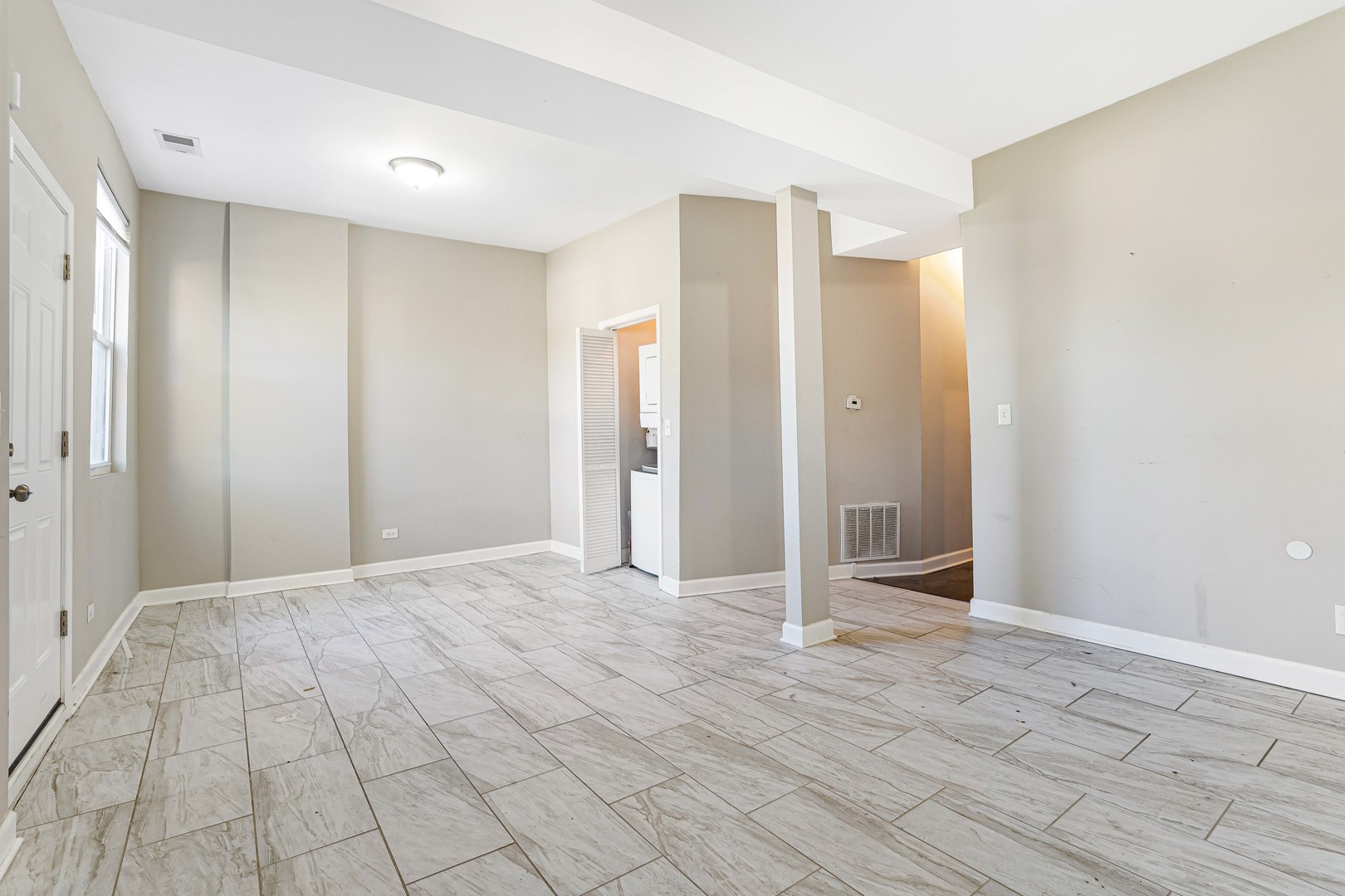 6438 S Eberhart Avenue Unit: 1