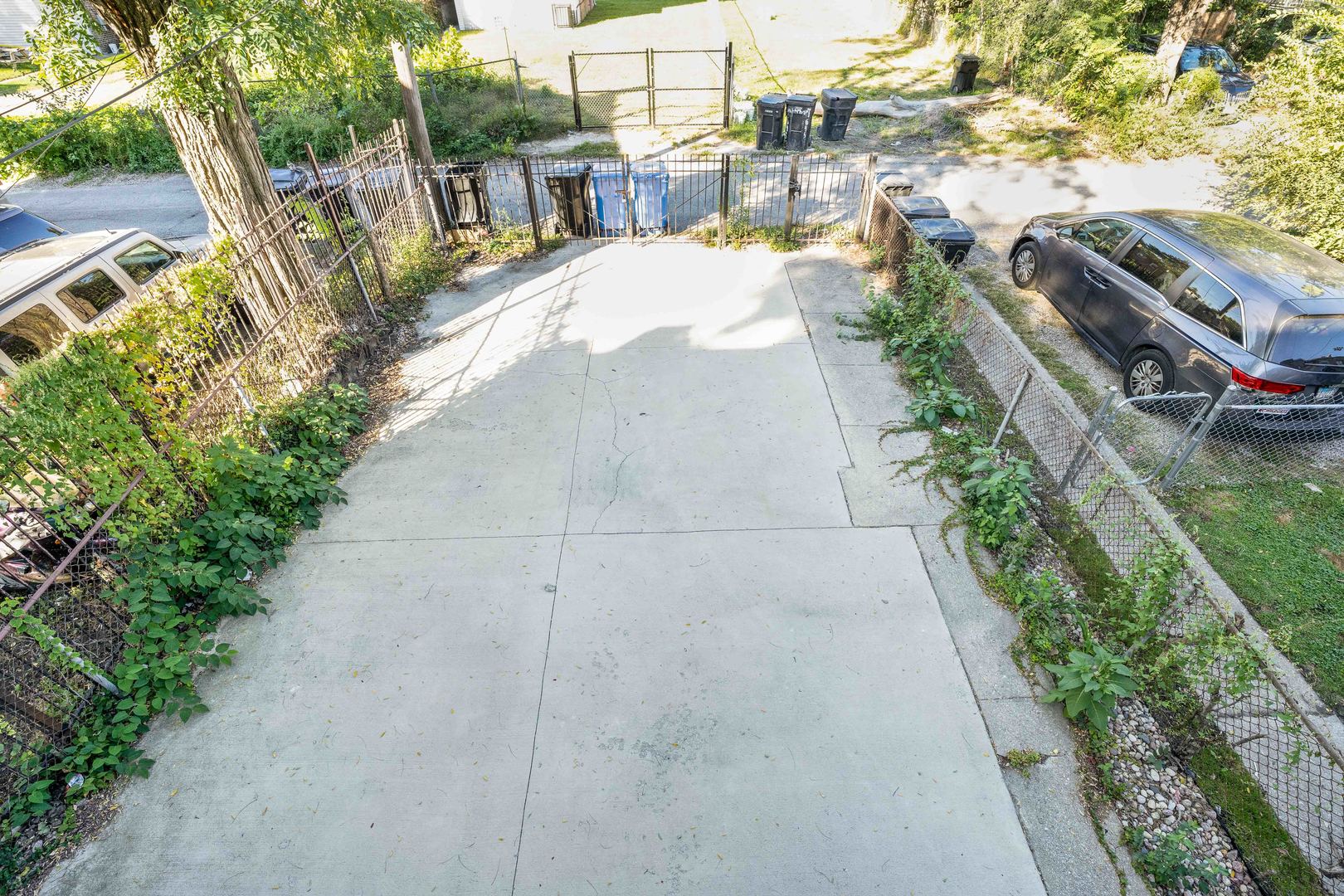 6438 S Eberhart Avenue Unit: 1