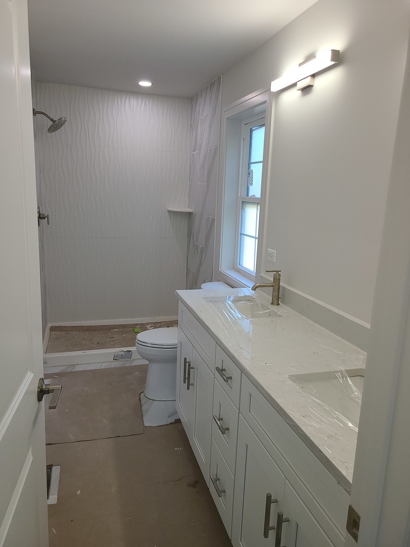 214 N Walnut Street