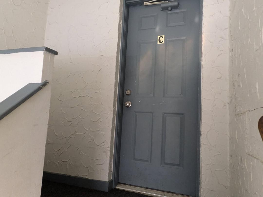 21W185 Tee Lane Unit: C