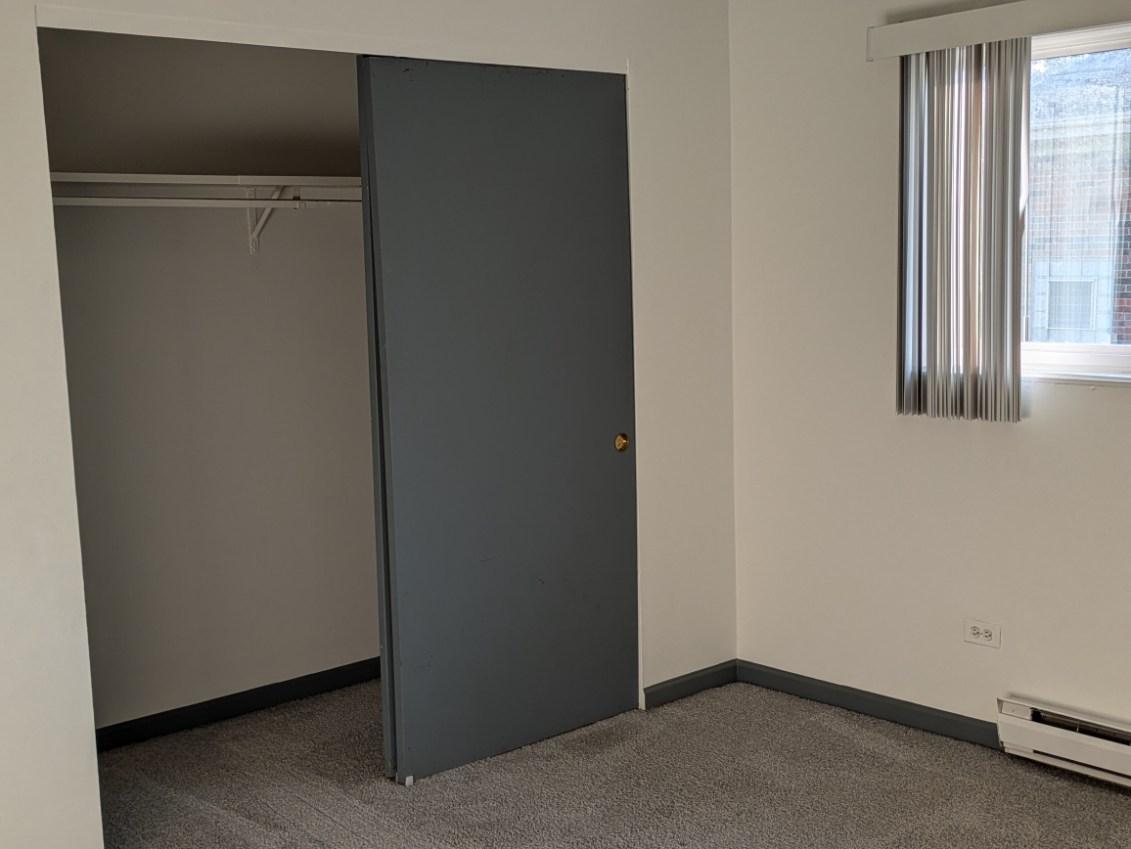 21W185 Tee Lane Unit: C