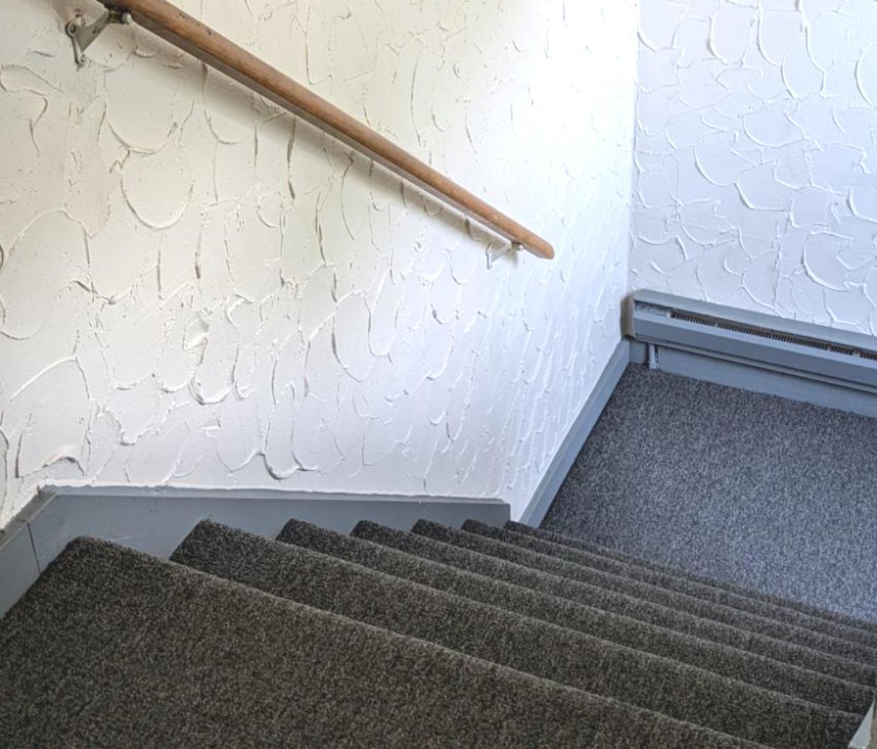 21W185 Tee Lane Unit: C