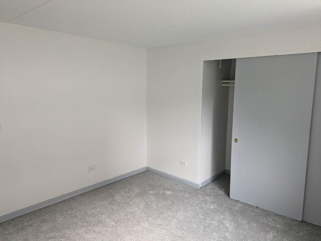 21W185 Tee Lane Unit: A