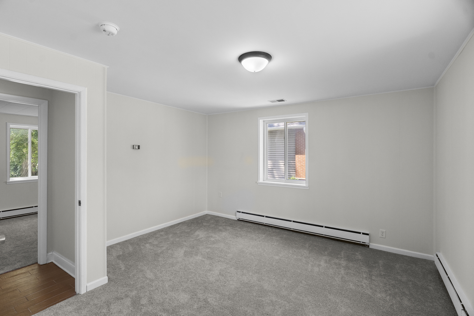 930 S CHATHAM Avenue