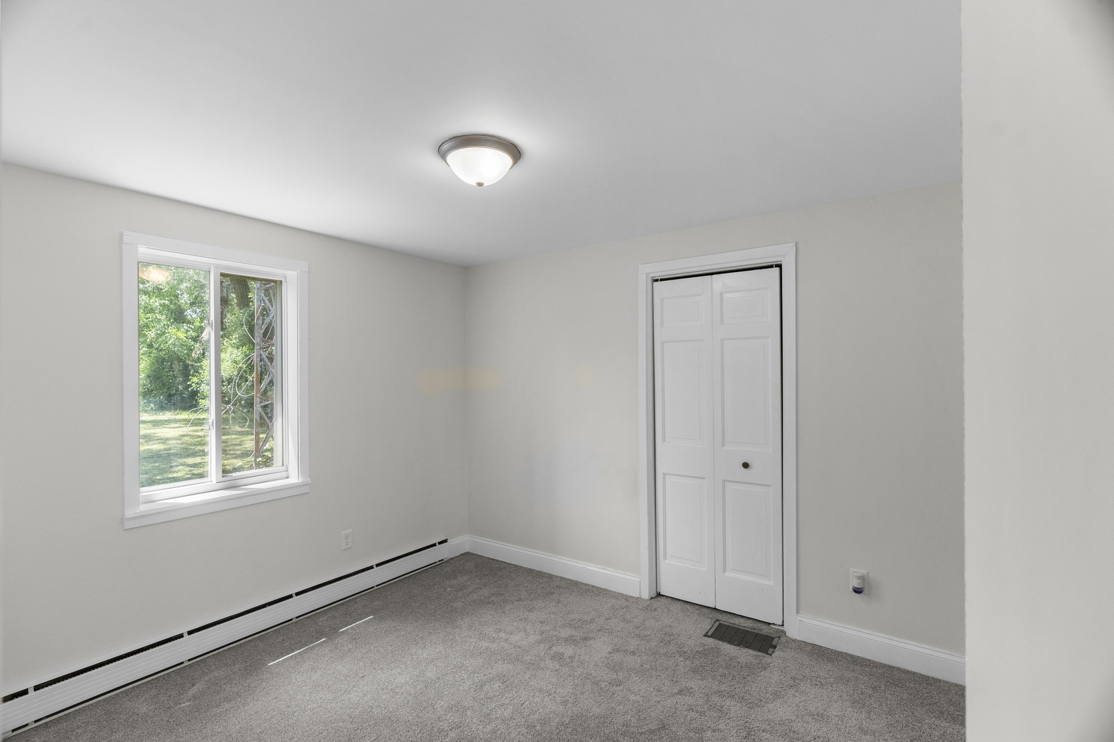 930 S CHATHAM Avenue