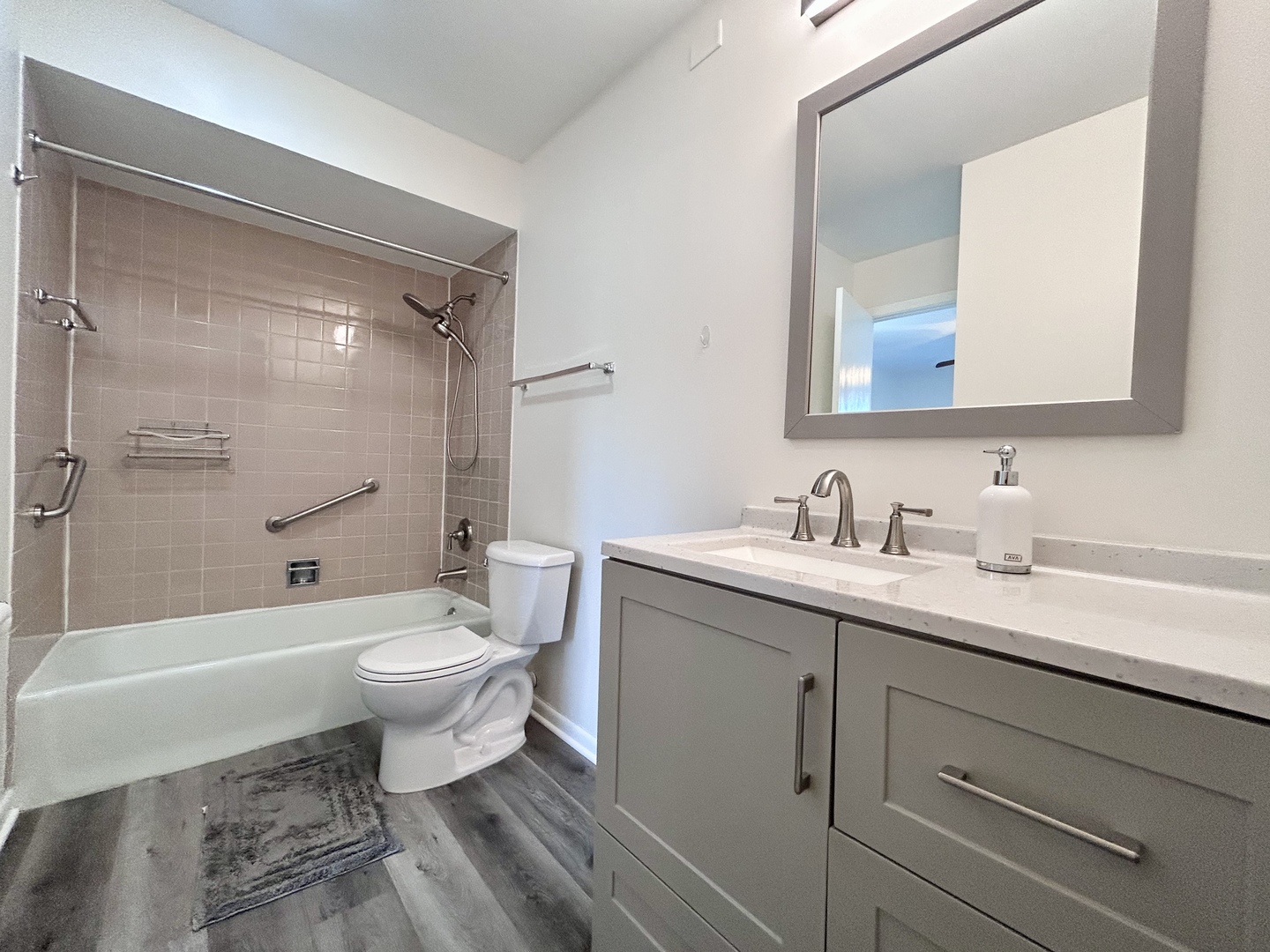 5820 Wilshire Court Unit: B