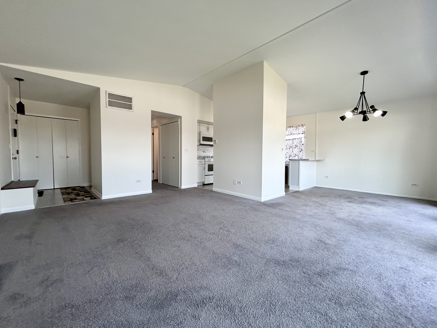 5820 Wilshire Court Unit: B